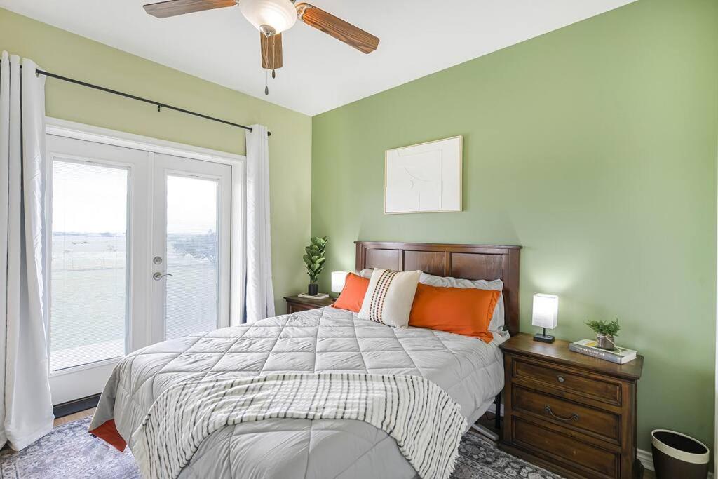 Four-Bedroom House photo 1