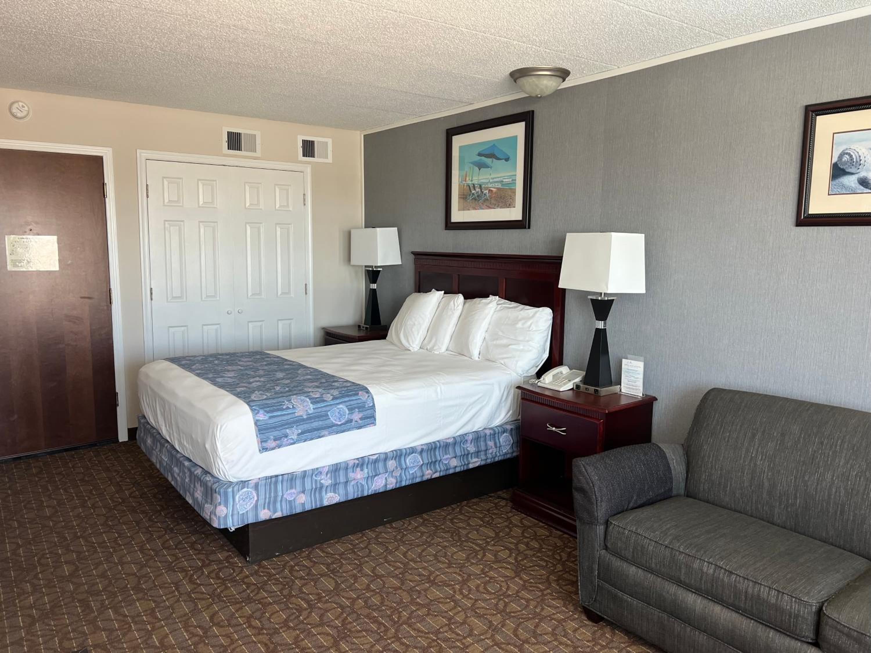 One-Bedroom Suite photo 3