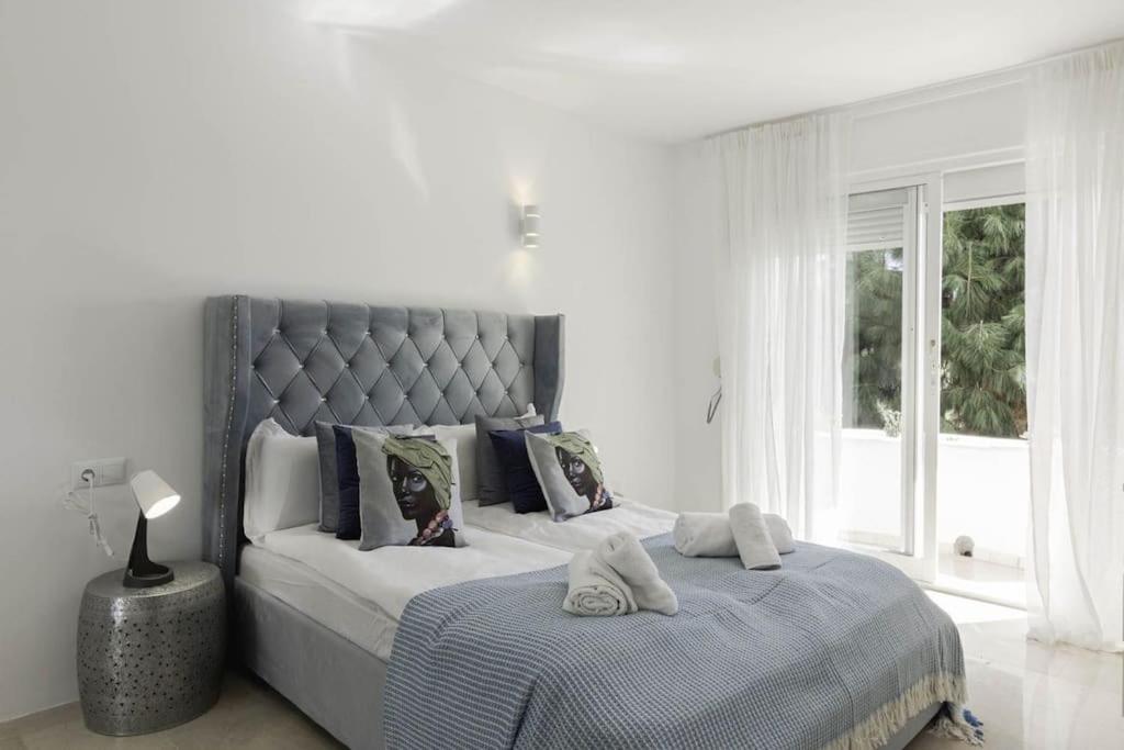 Three-Bedroom Villa photo 3