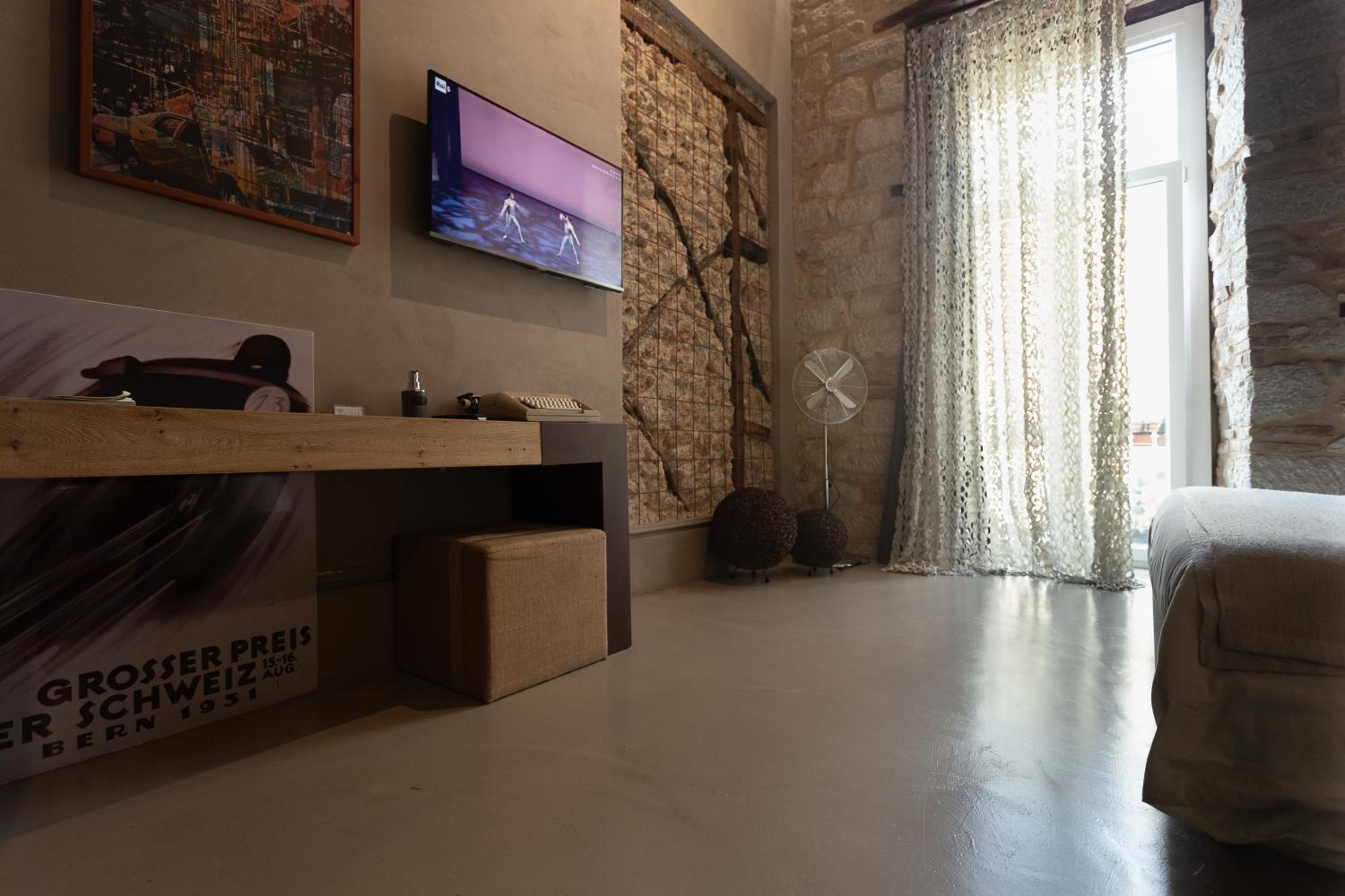 Double Room - Photo 15