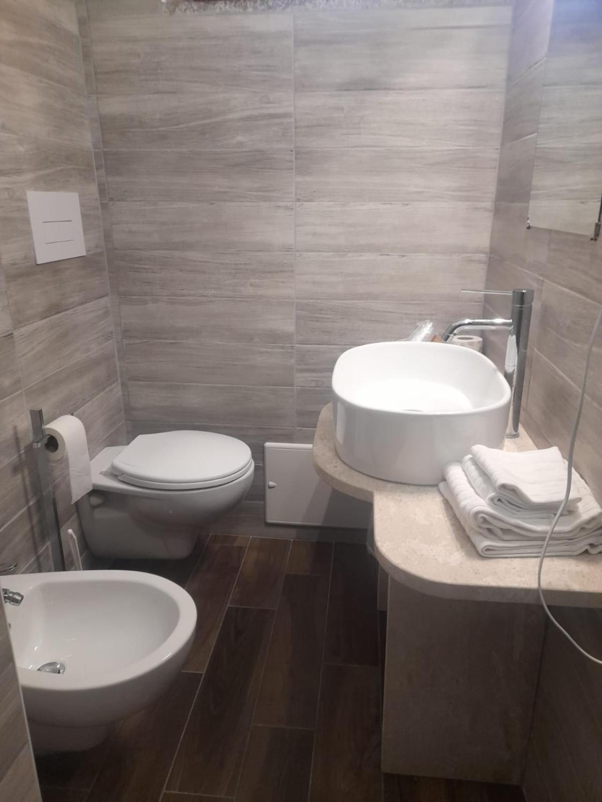 Small Double Room photo 2