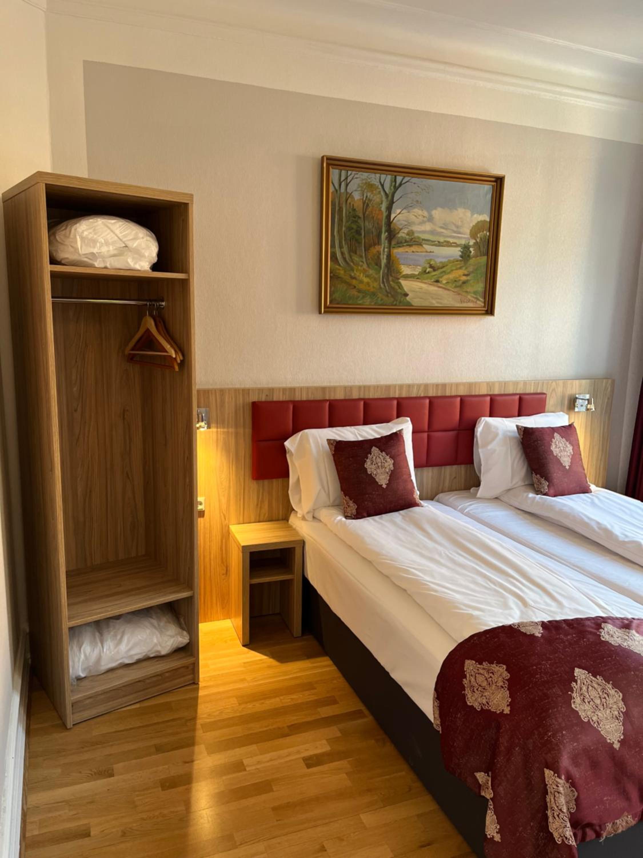 Standard Double Room - Photo 2