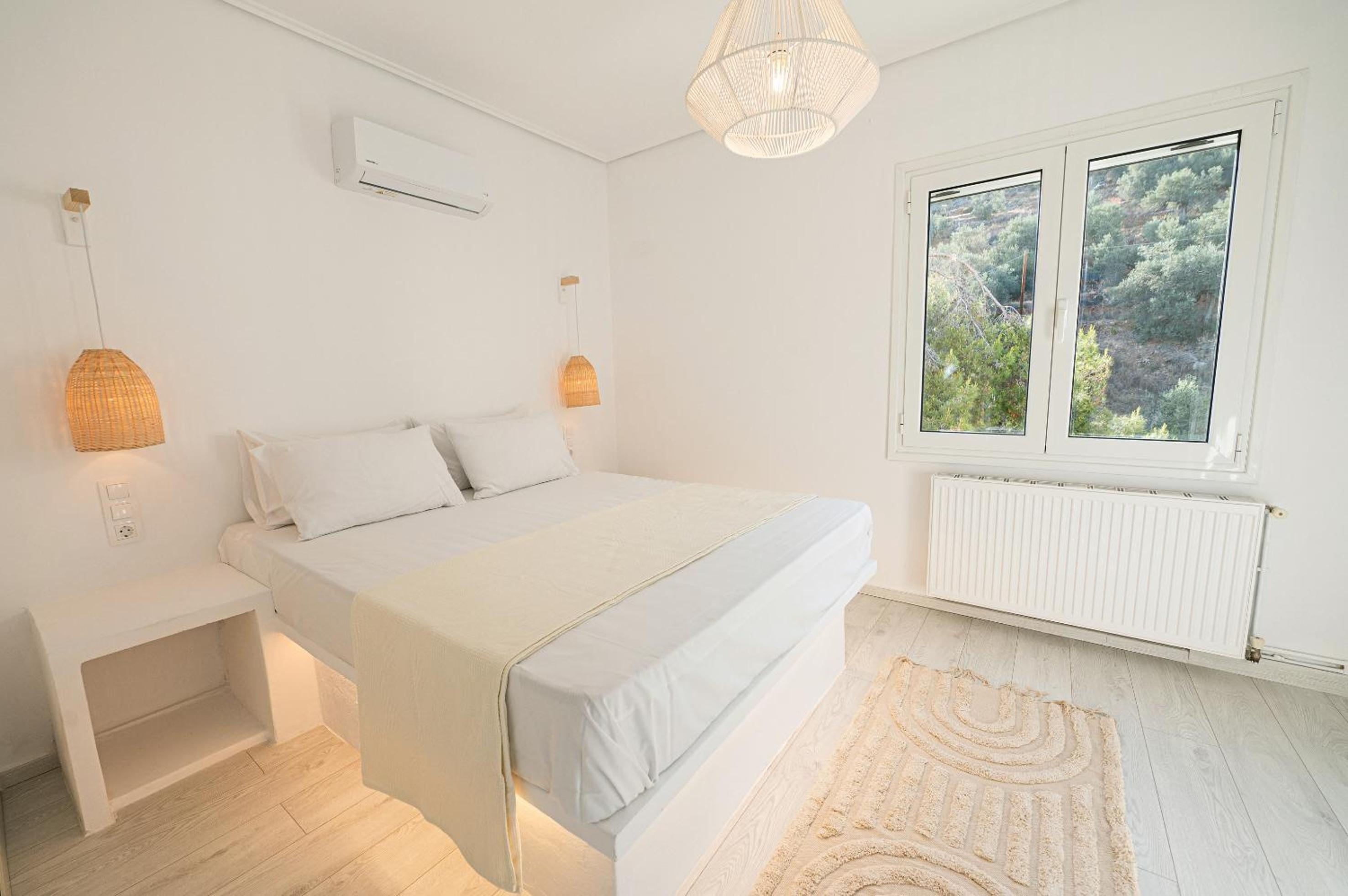 One-Bedroom Apartment with Balcony and Mountain View