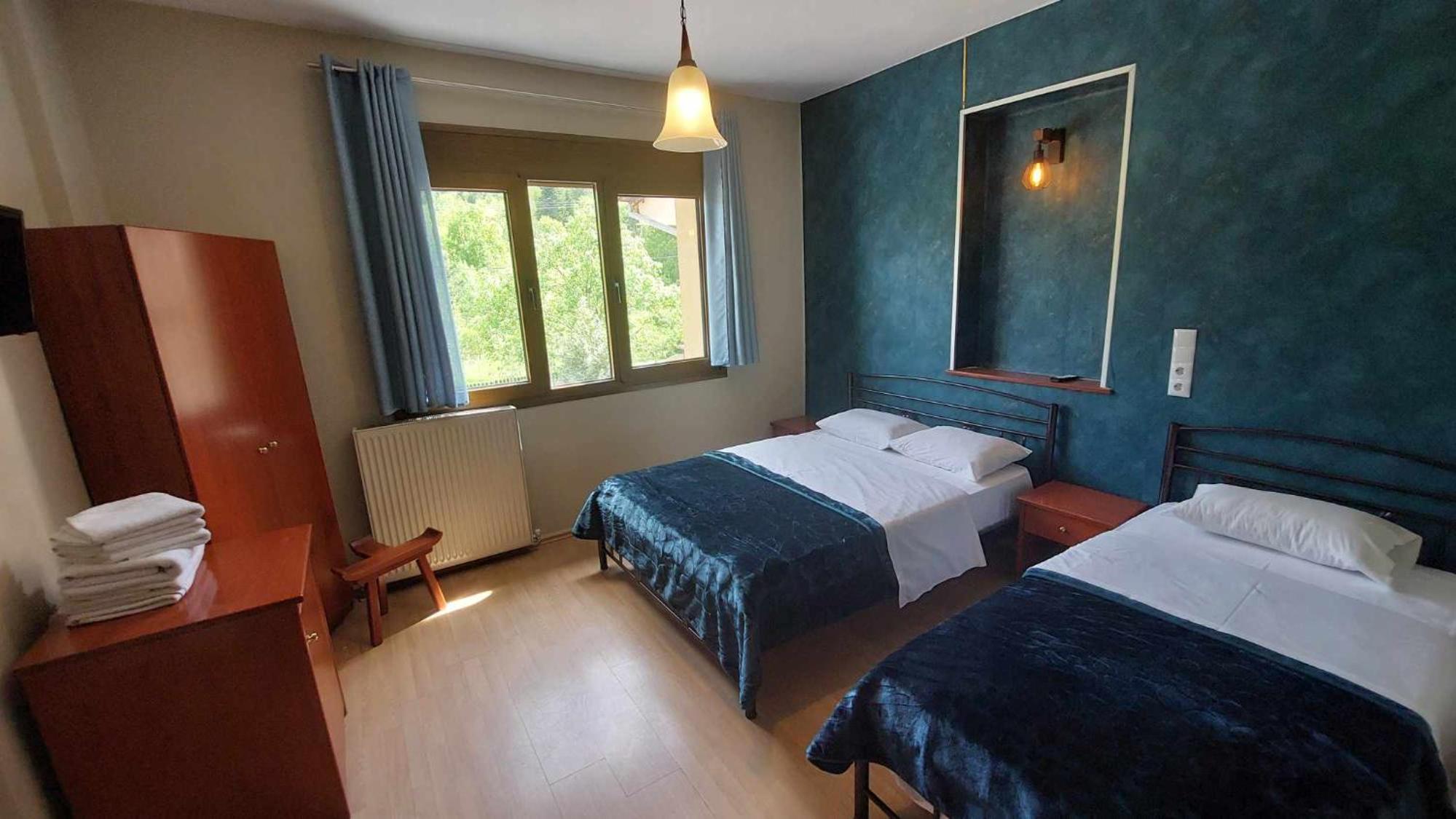 Basic Triple Room photo 2