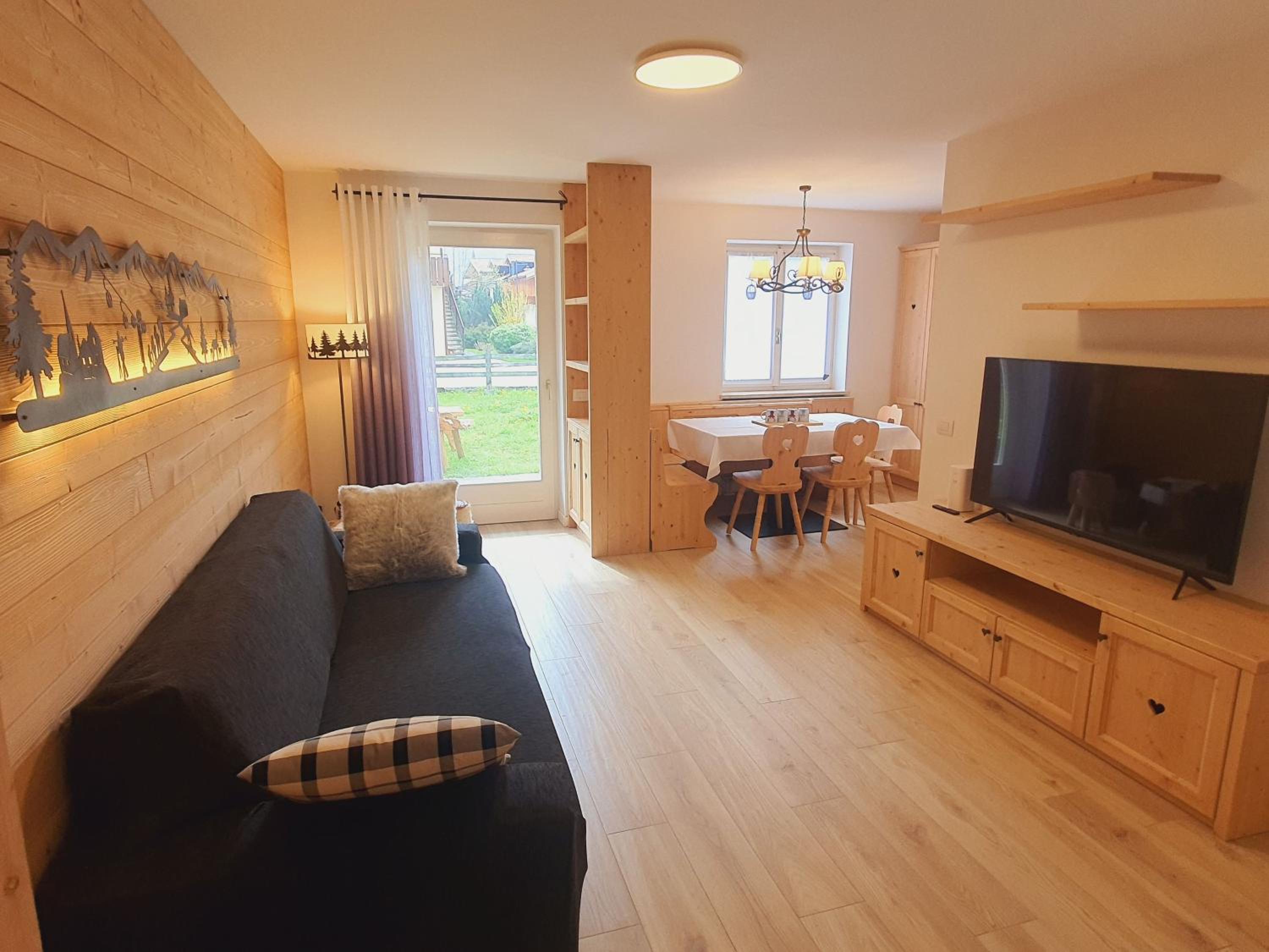 Three-Bedroom Deluxe Apartment photo 1