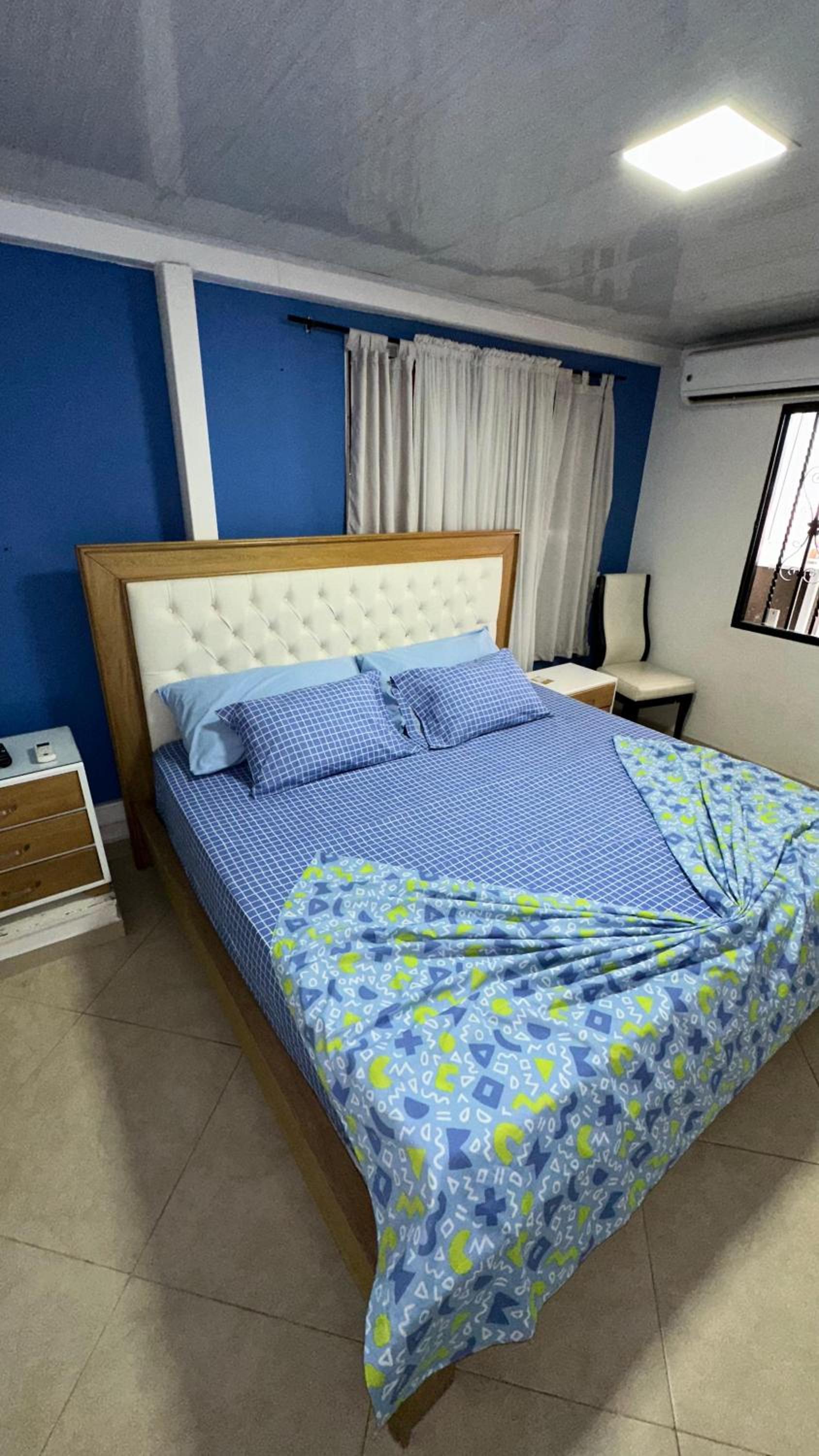 Deluxe One-Bedroom Apartment with City View photo 1