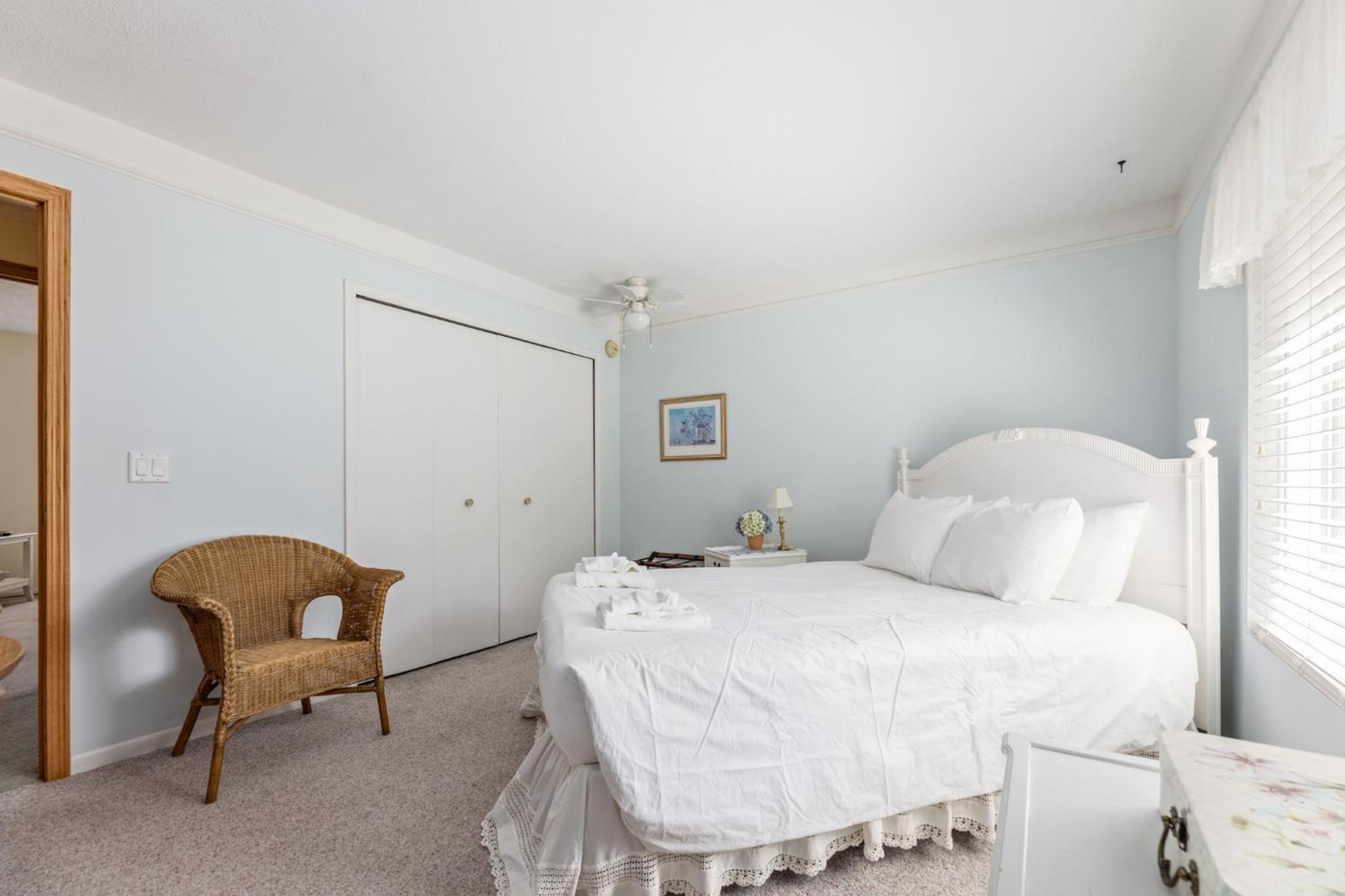 Four-Bedroom House photo 2