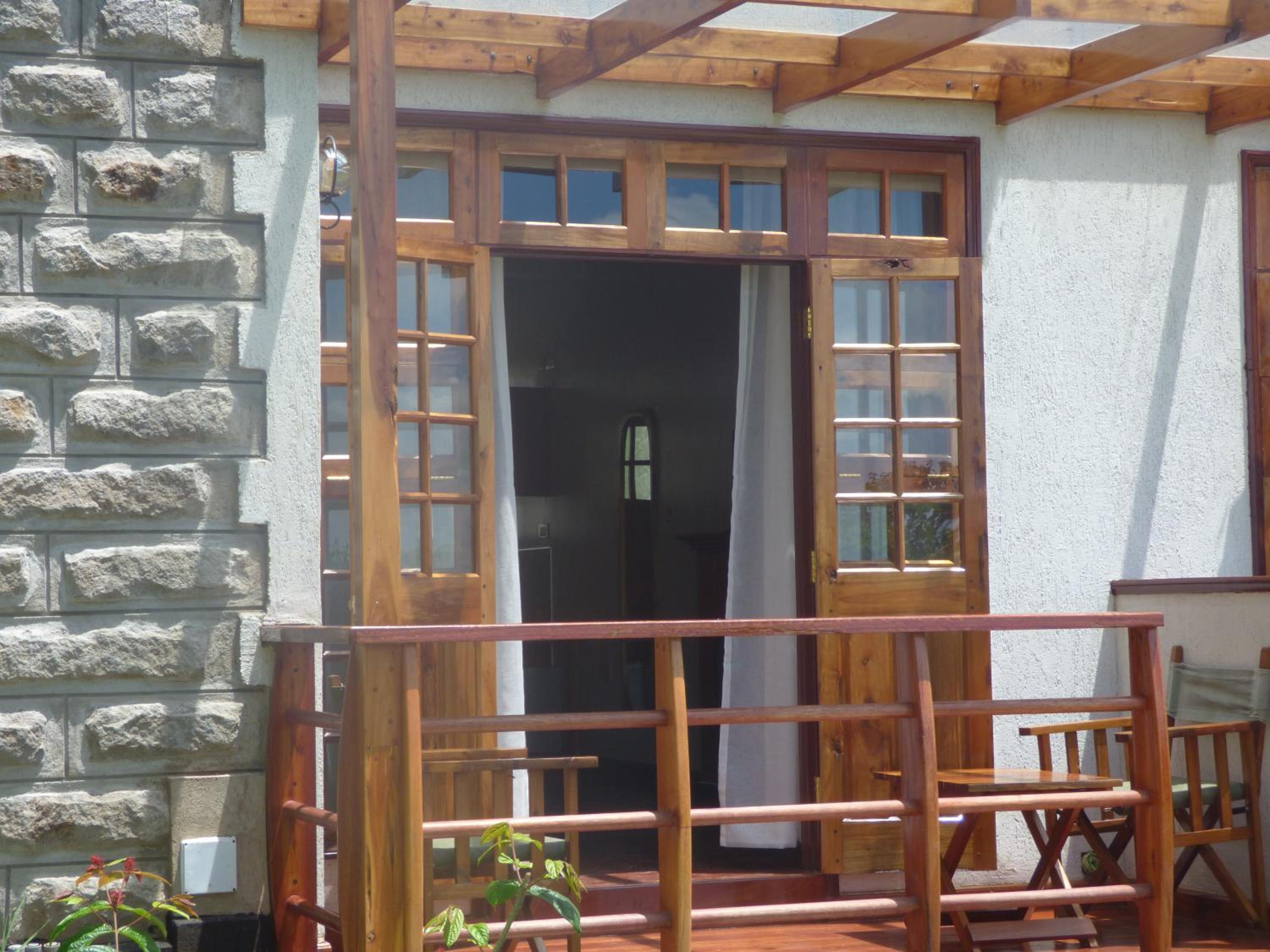 Deluxe Double Room with Balcony - Photo 73