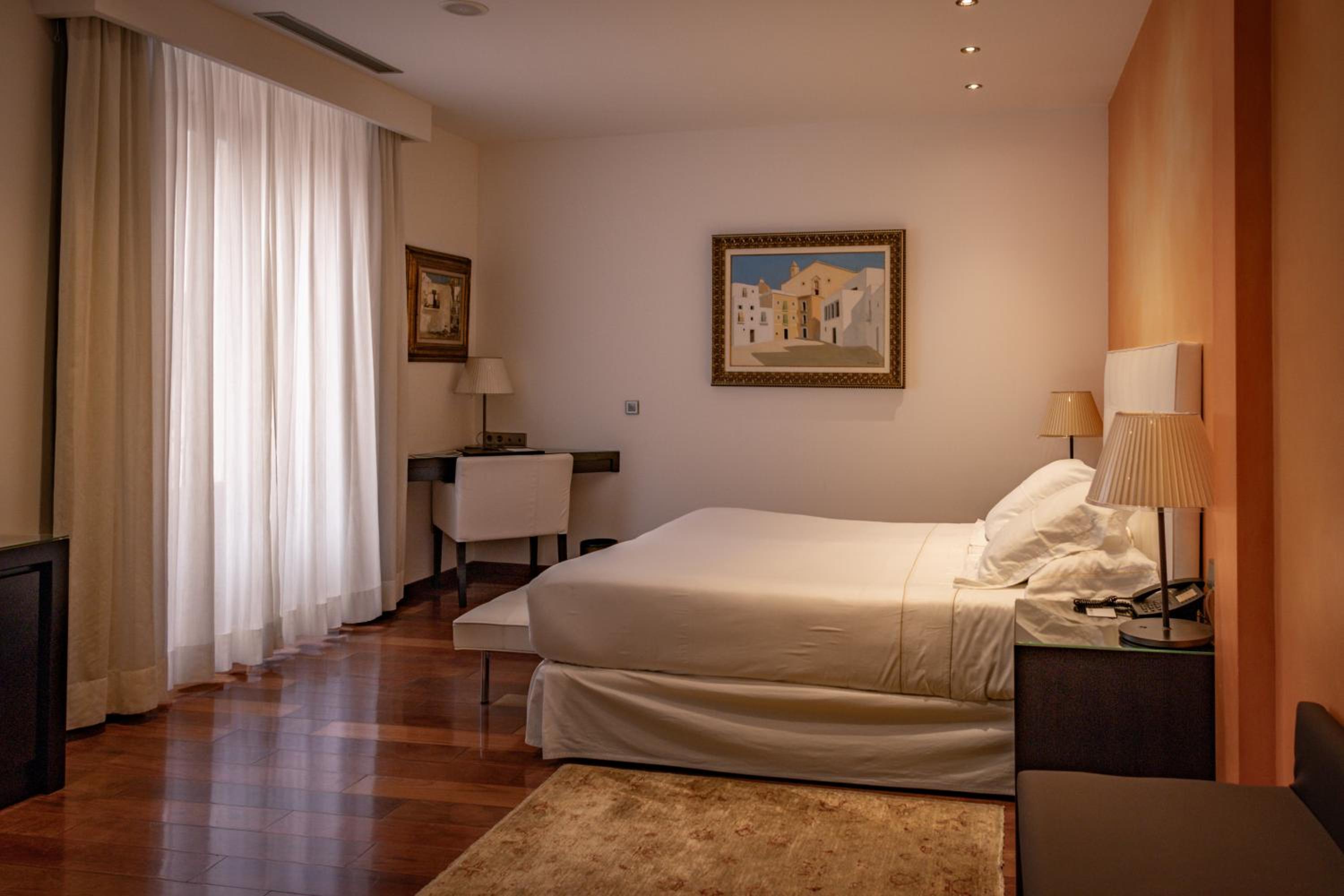 Suite - Photo 6