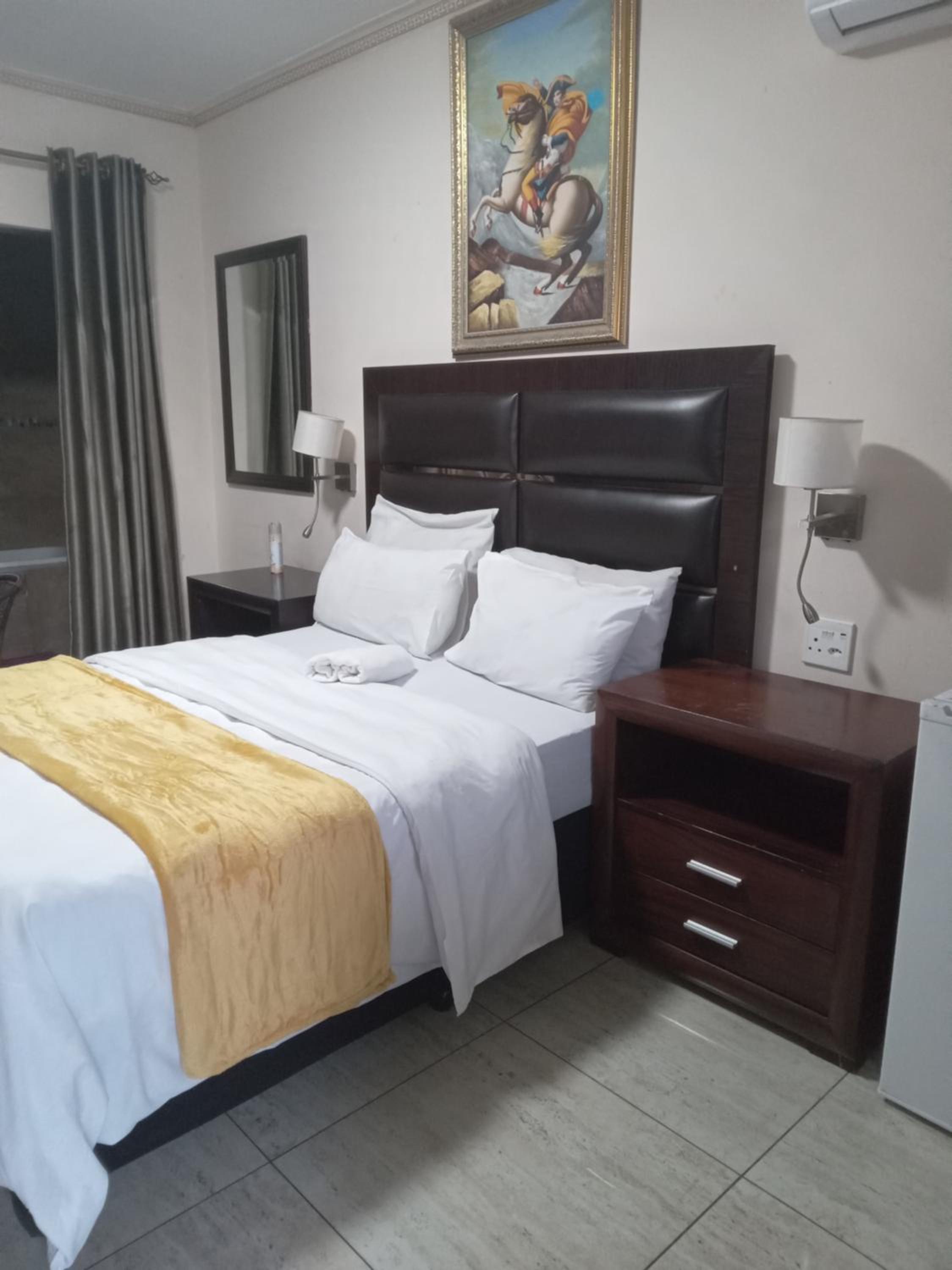 Double Room - Photo 1