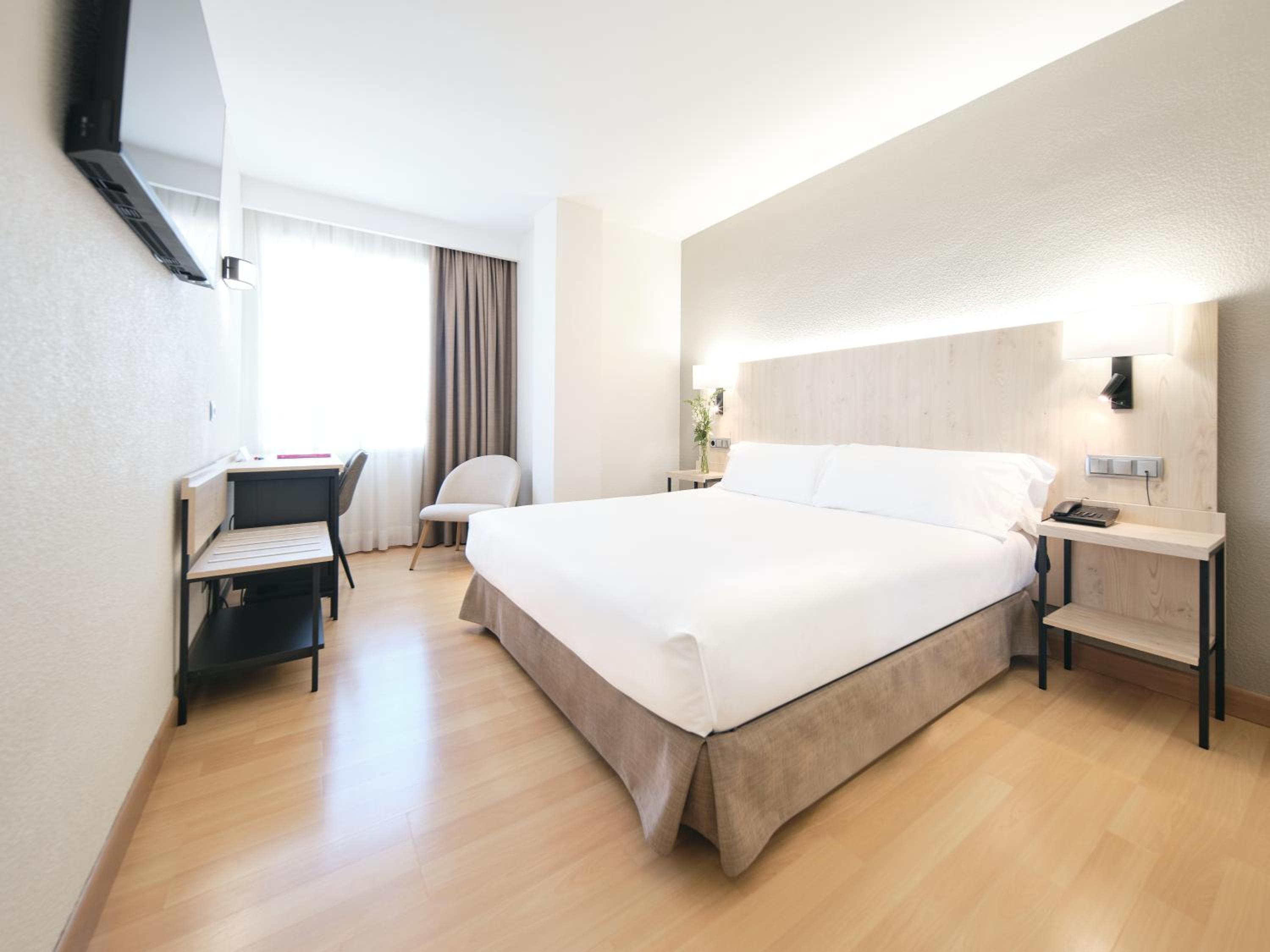 Habitación Doble con 1 Cama Matrimonial