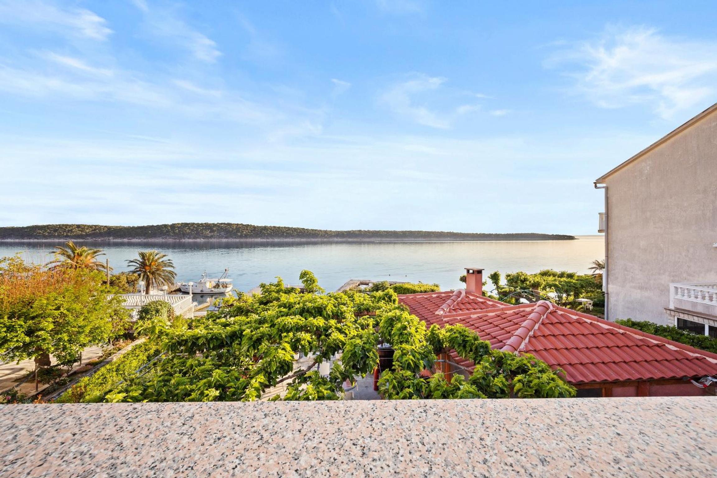 Apartment with Sea View photo 3