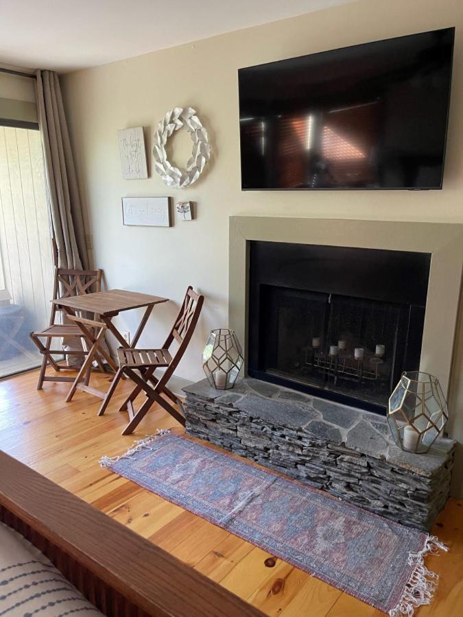 Family Two-Bedroom Apartment With View photo 2