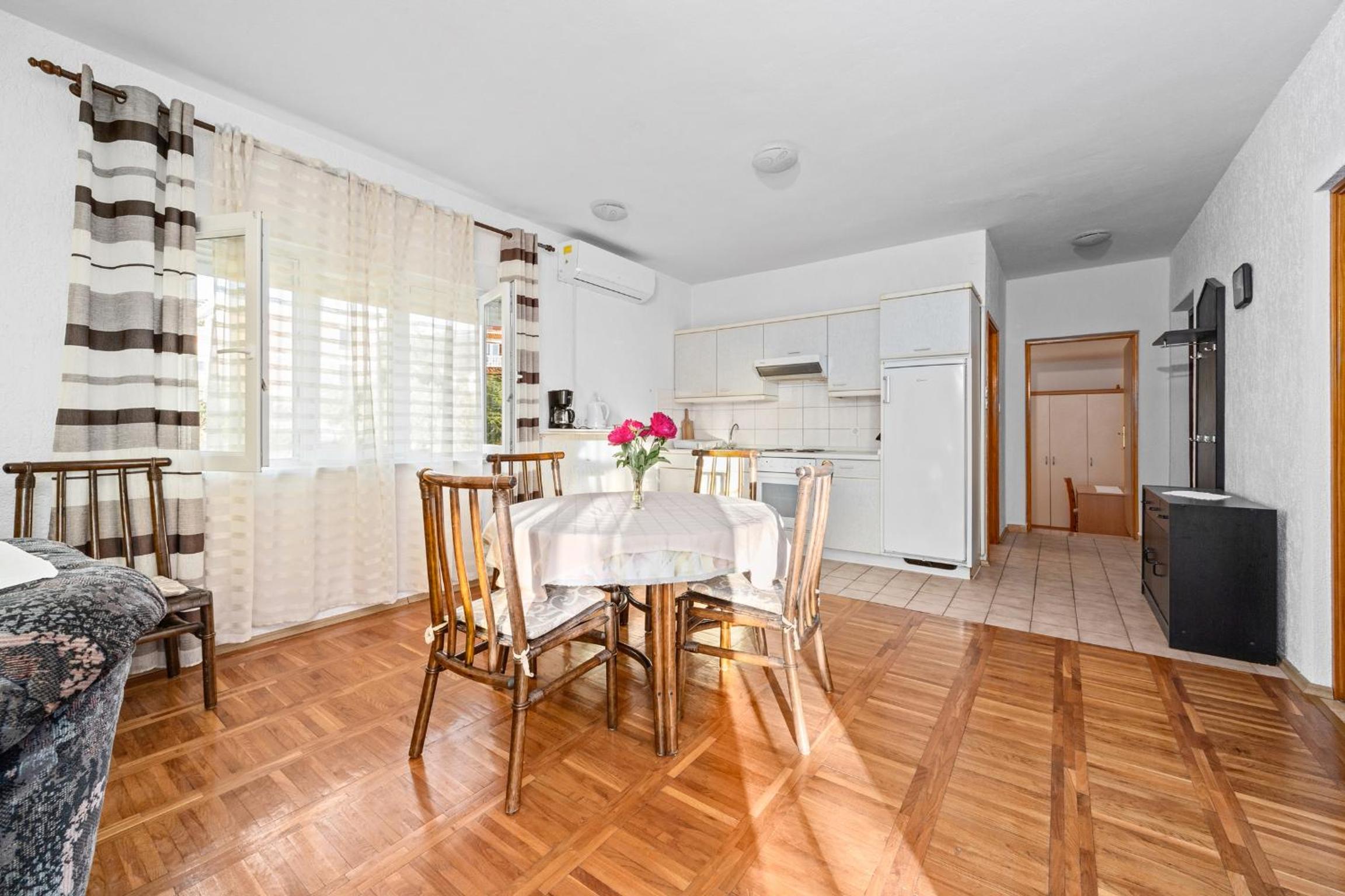 Two bedroom apartment with Sea view photo 3