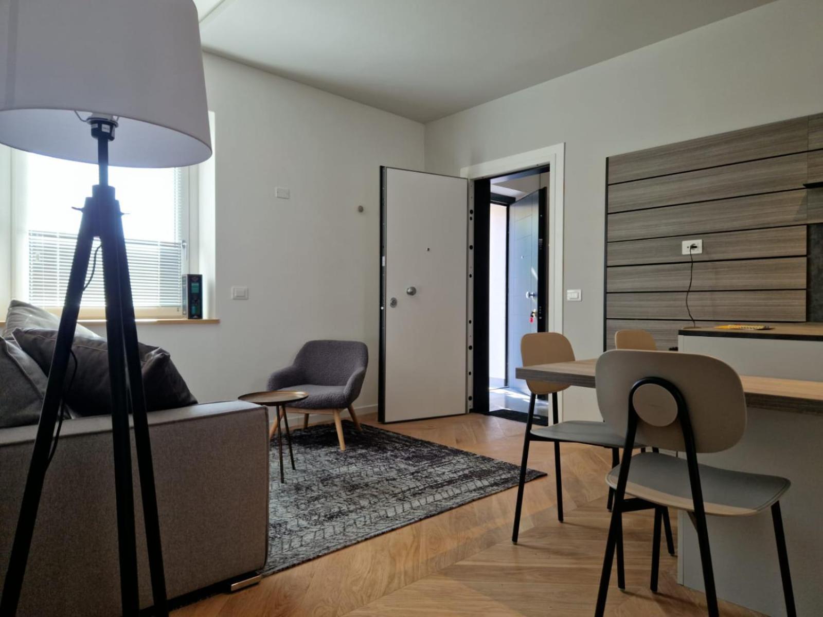 One-Bedroom Apartment photo 3