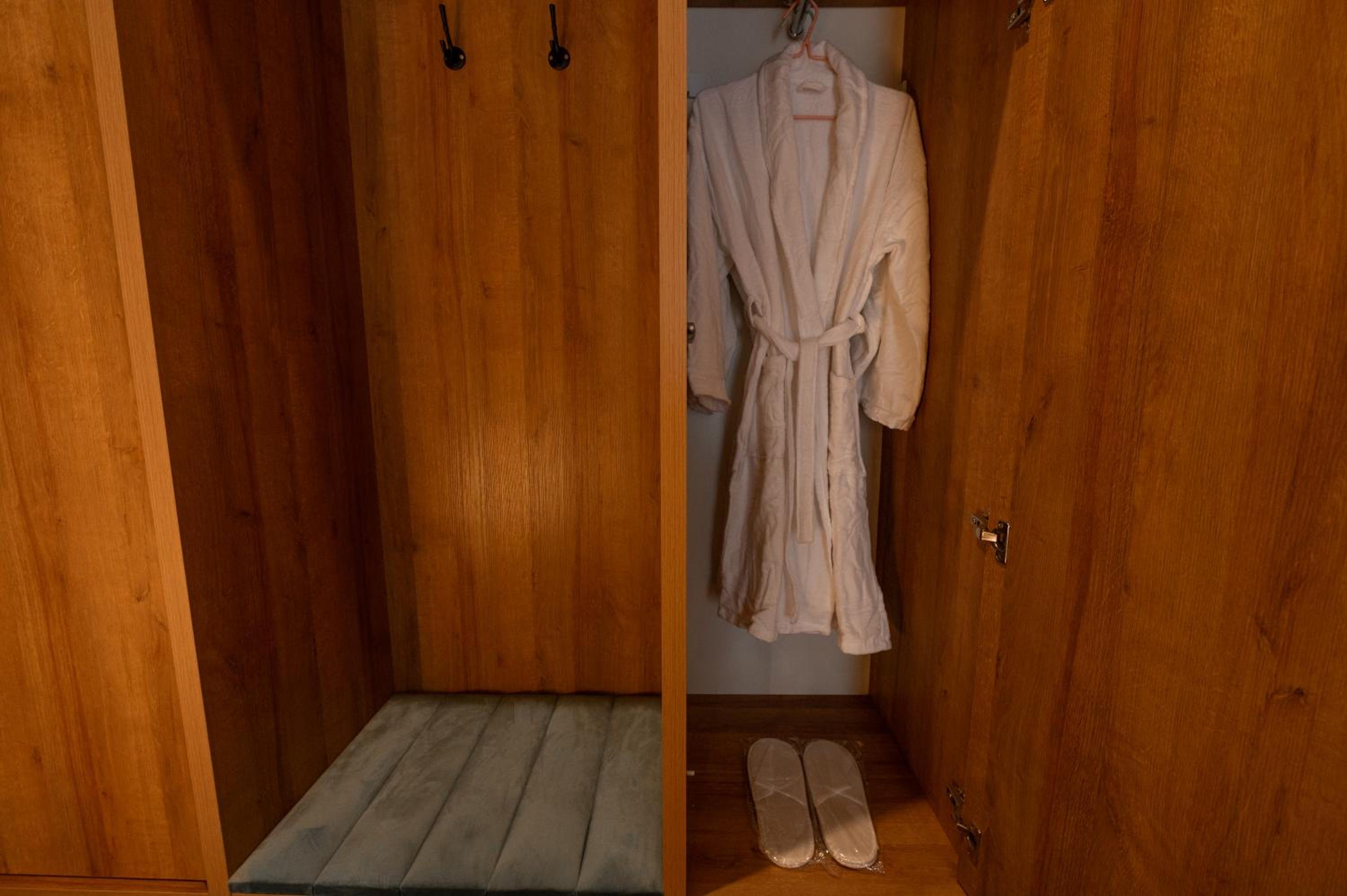Double or Twin Room with City View photo 1