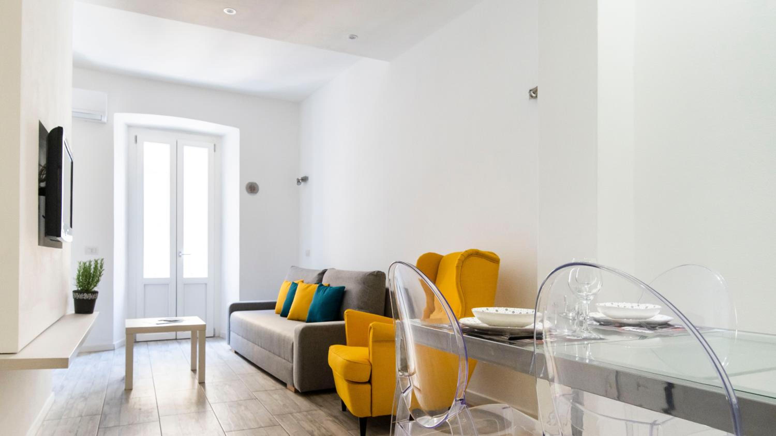 One-Bedroom Apartment