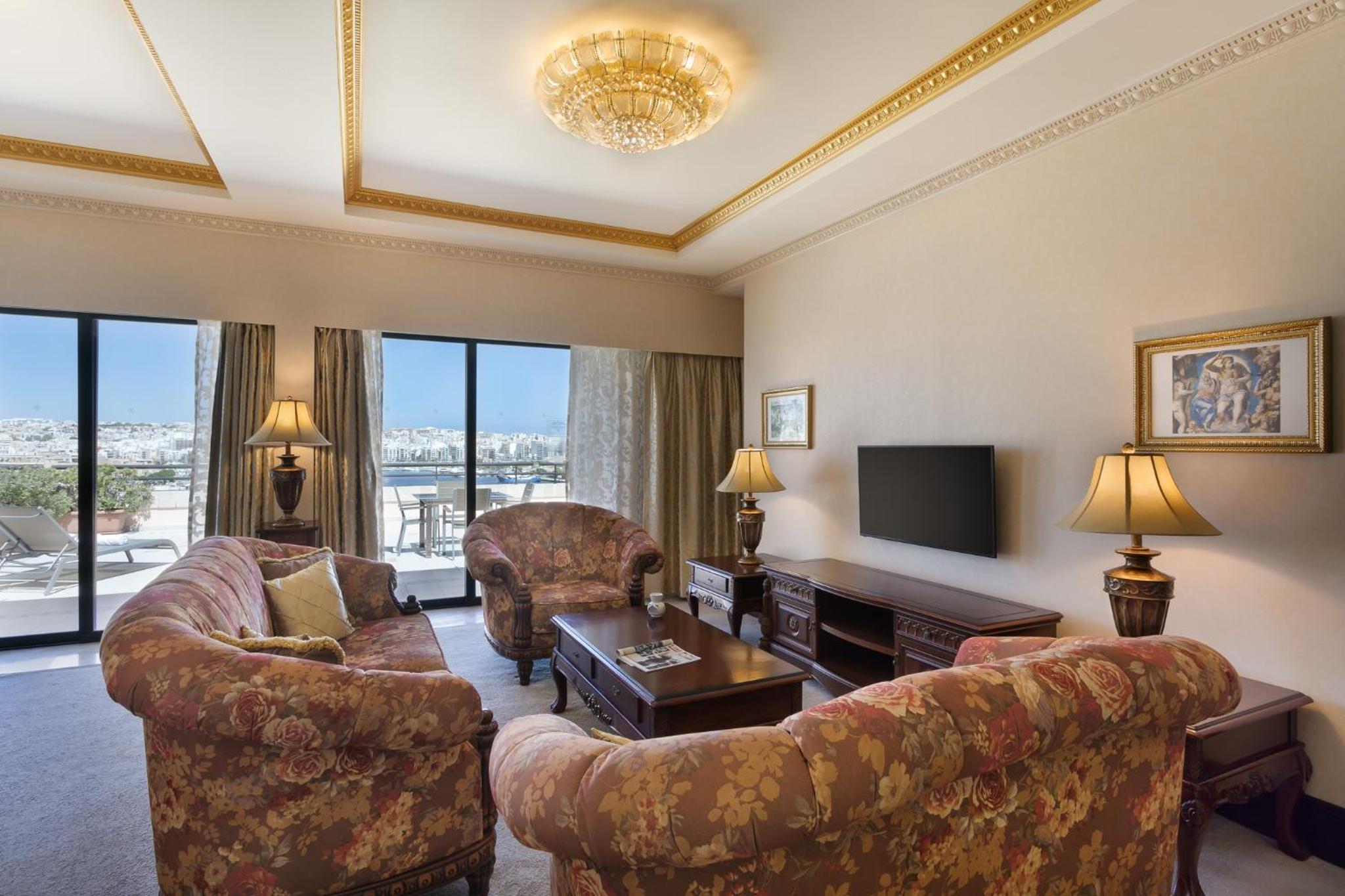 Suite Presidencial con Terraza y Vista Completa al Mar