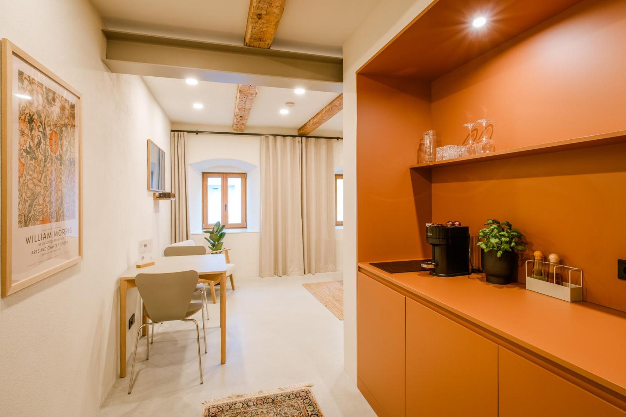 Studio Apartment photo 3