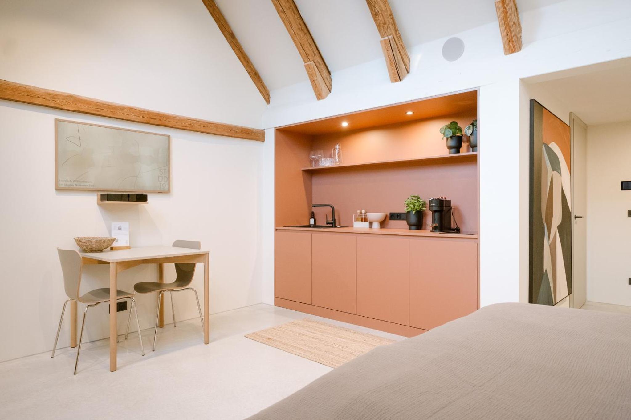 Studio Apartment photo 3