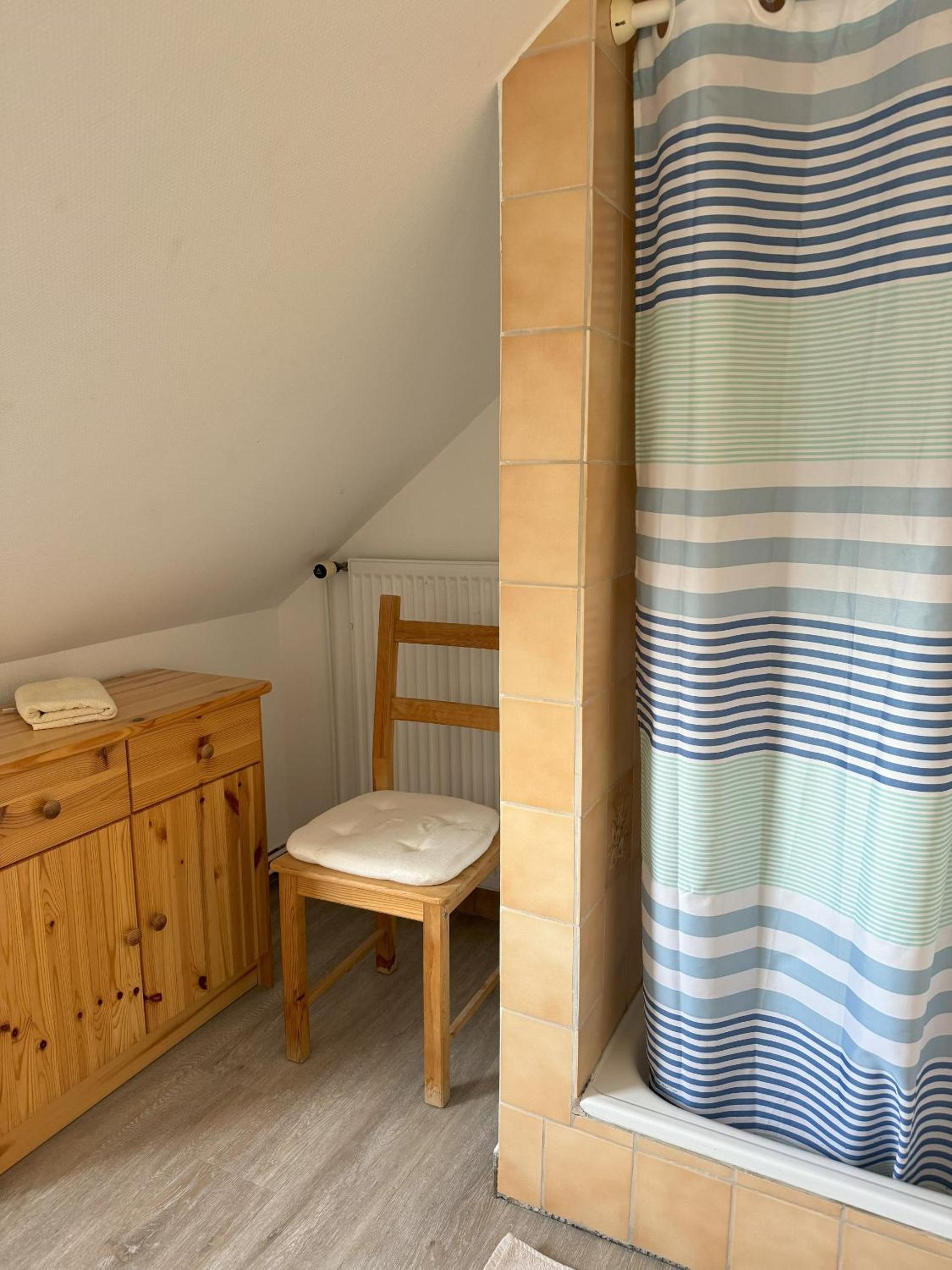 Double Room - Photo 9
