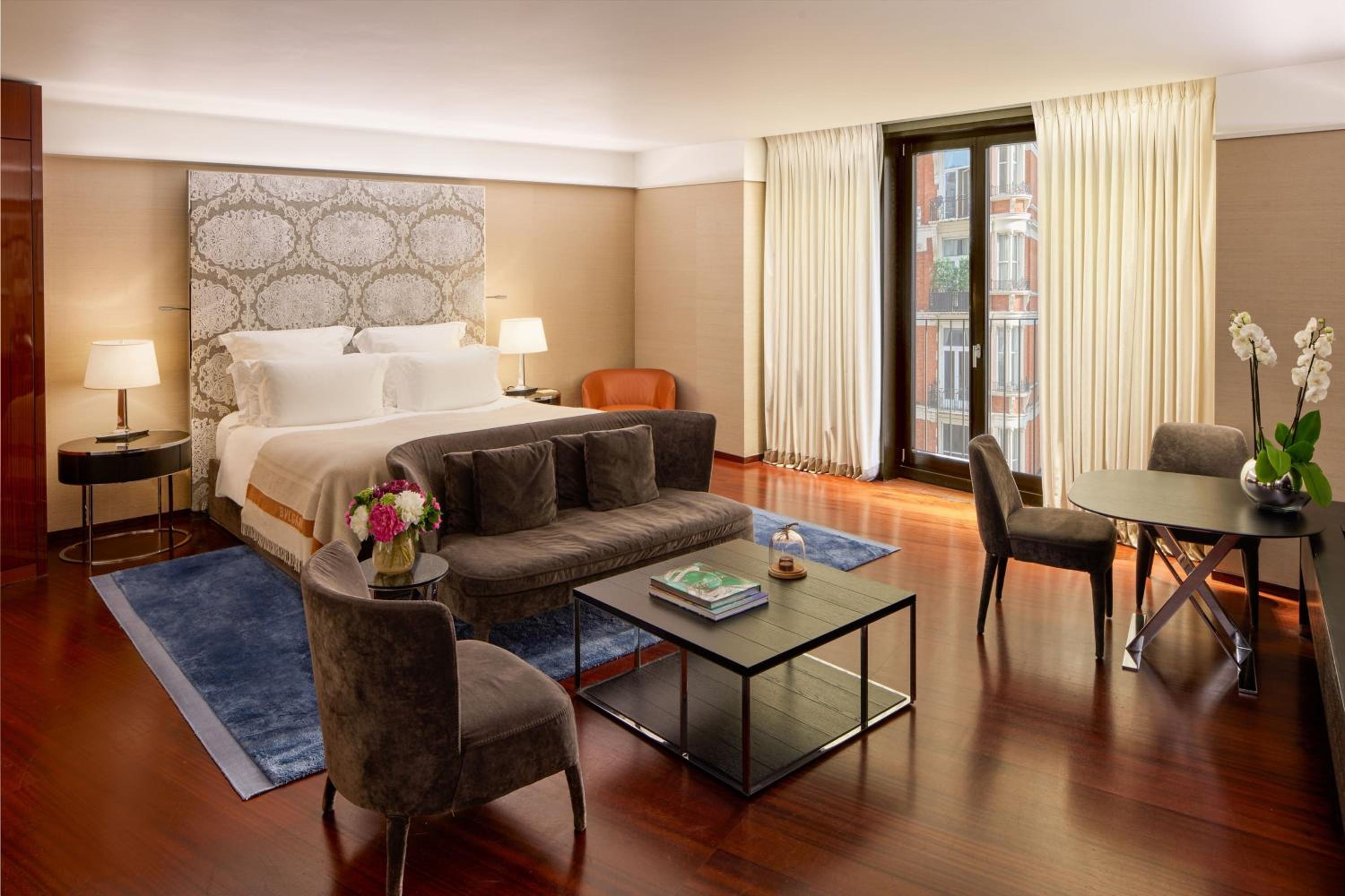 Junior Suite, 1 King thumbnail 6
