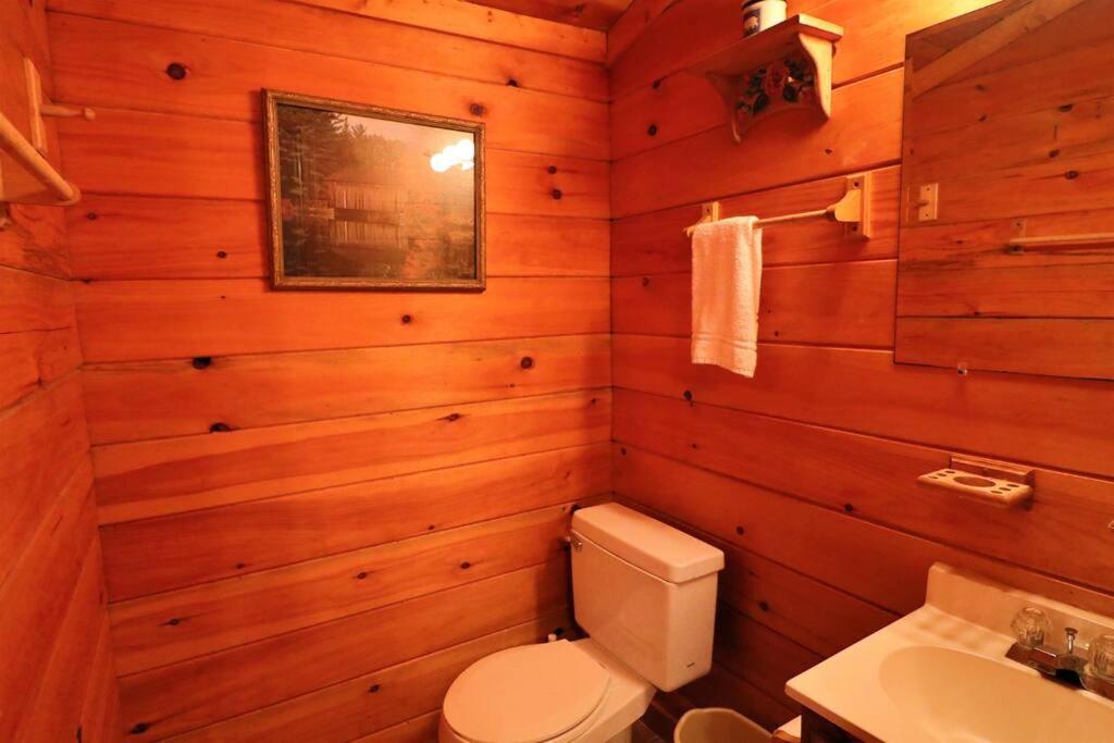 Two-Bedroom House photo 3