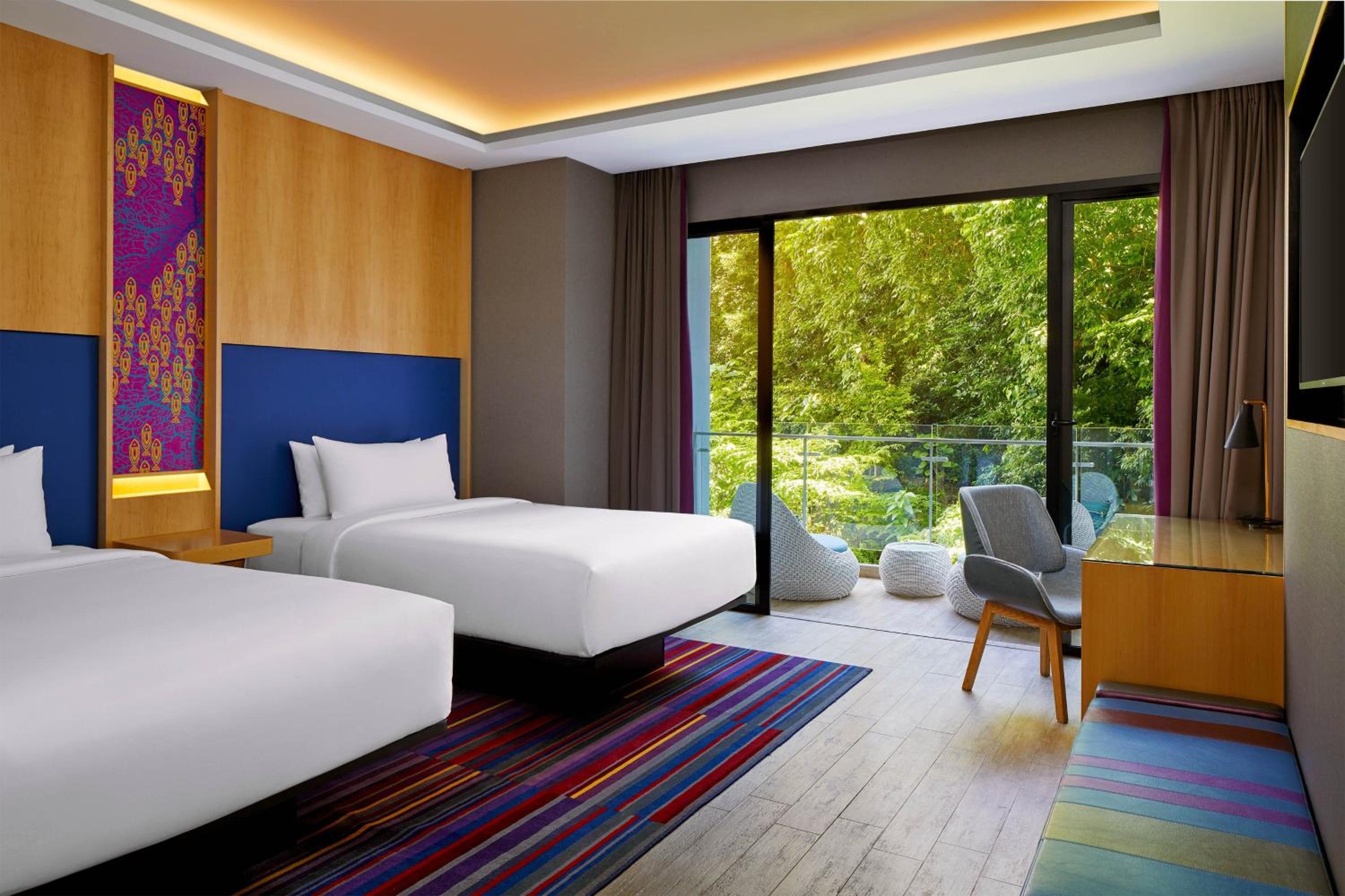 	 Rainforest View, Balcony, Guest room, 2 Single - Photo 1