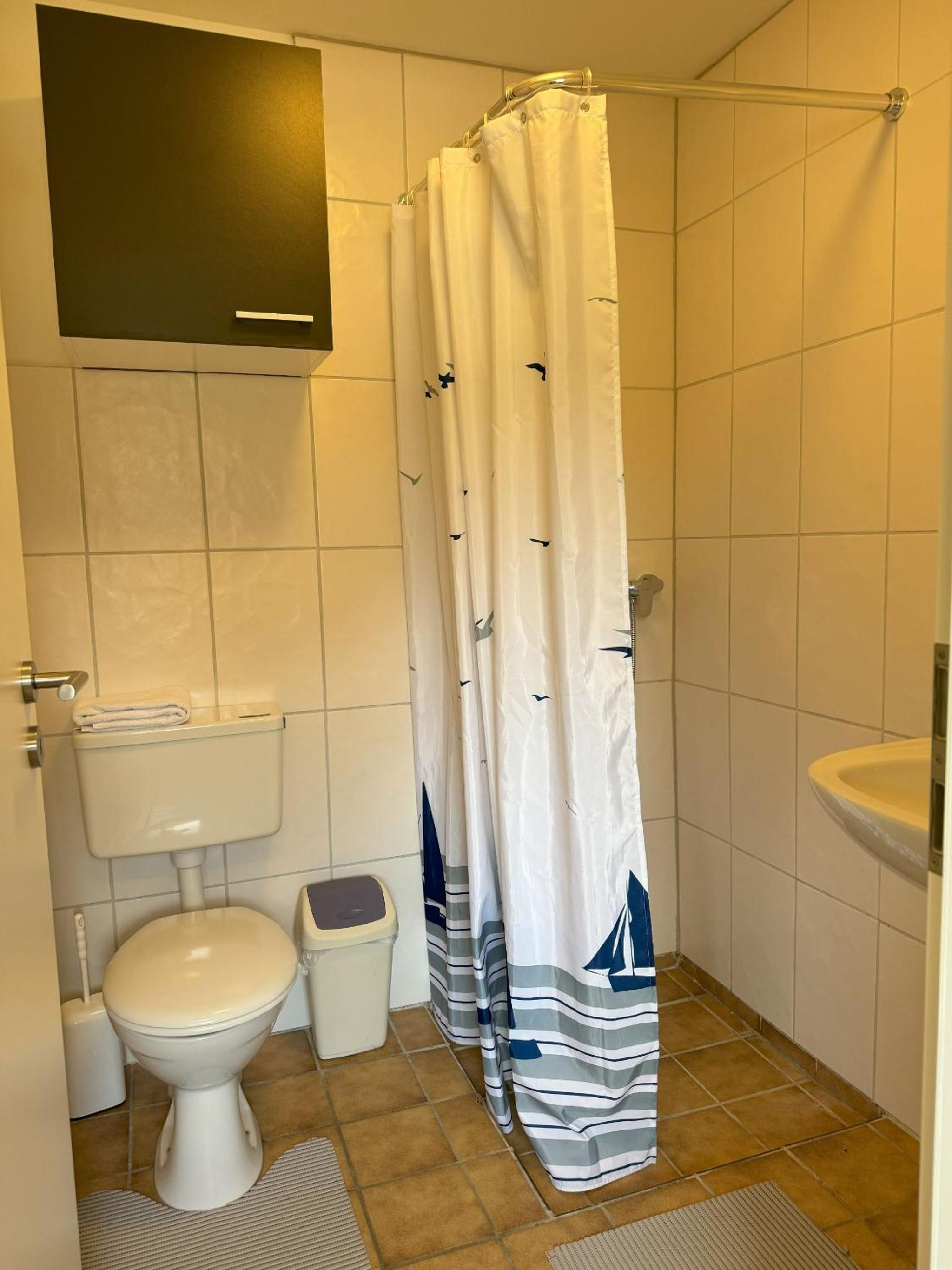 Studio Apartment (2 Adults) - Photo 6