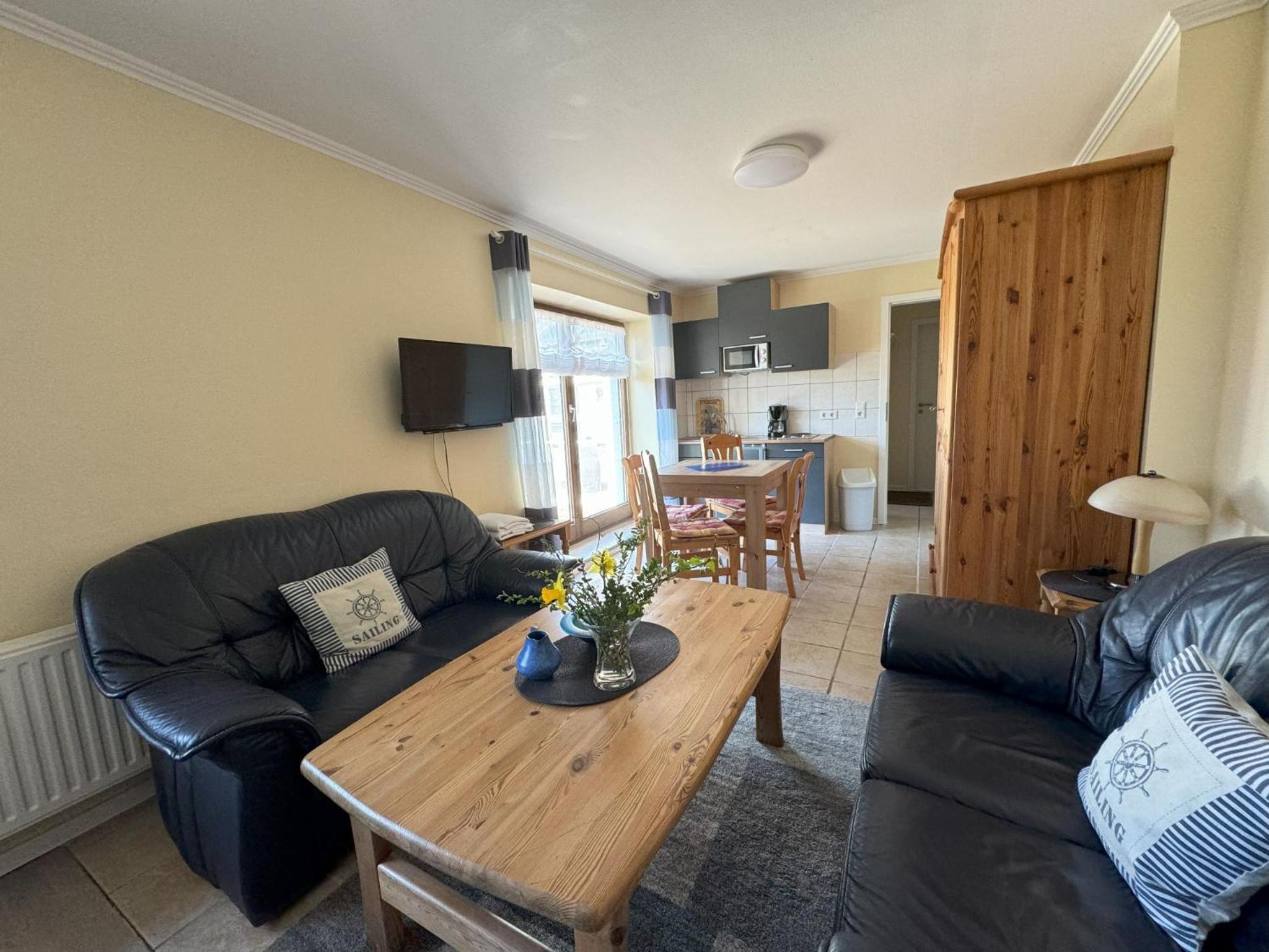 Apartment Ground Floor - Photo 6