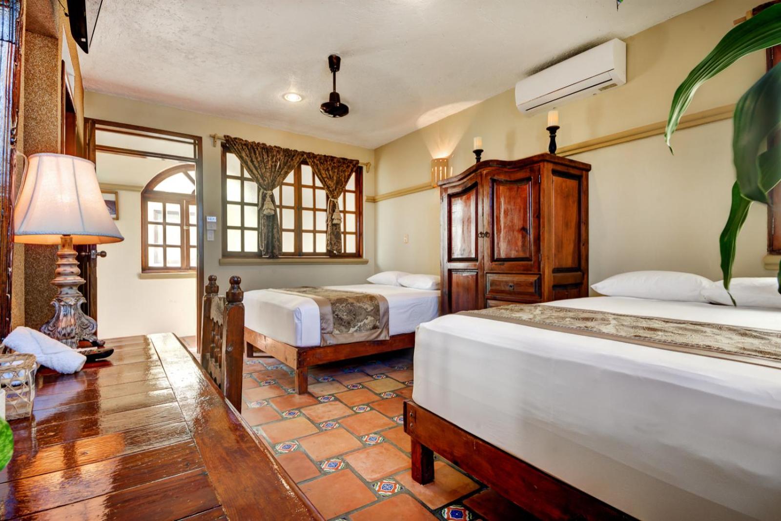 Quadruple Room - Photo 4