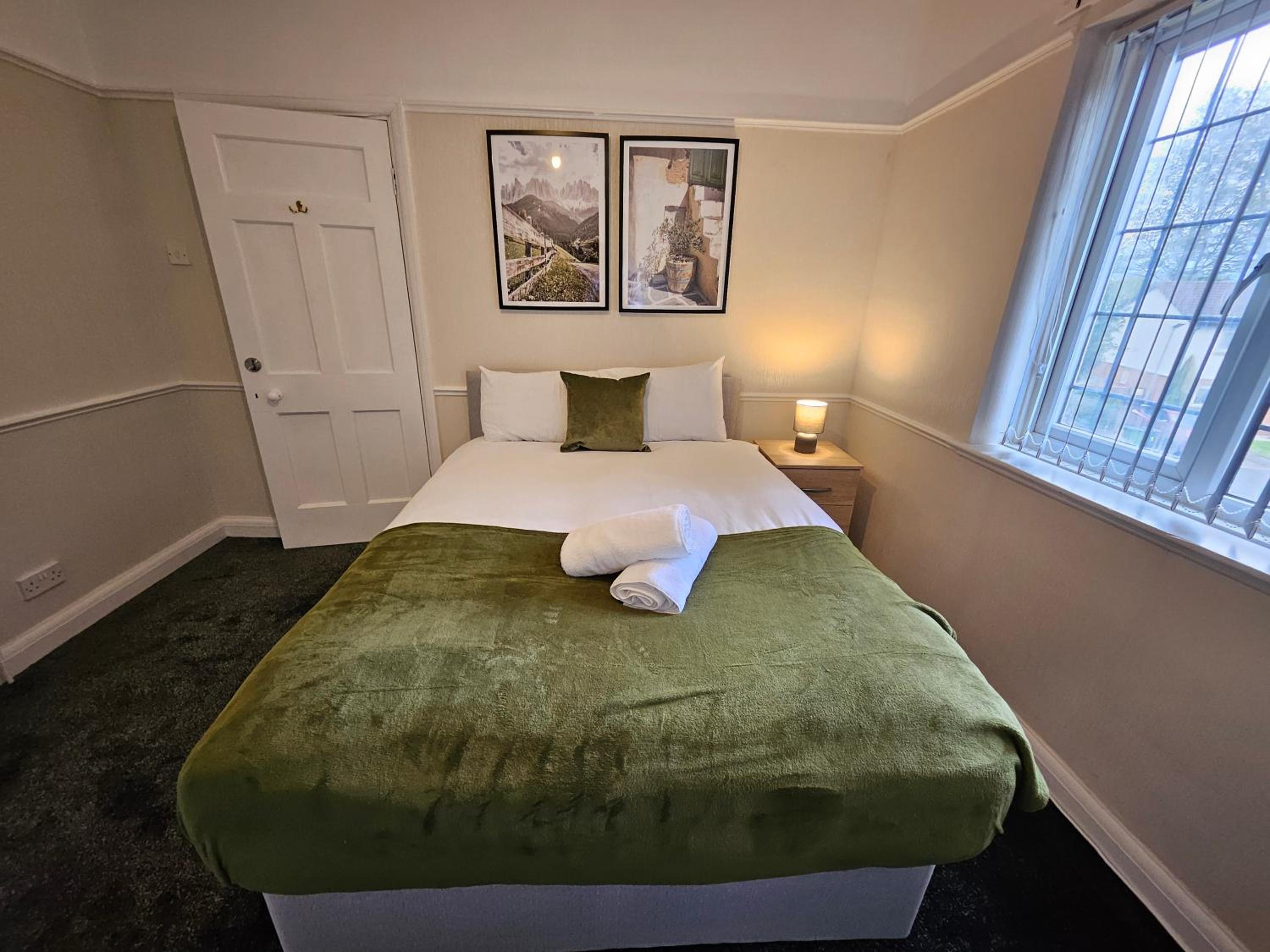 Standard Double Room with Shared Bathroom photo 1