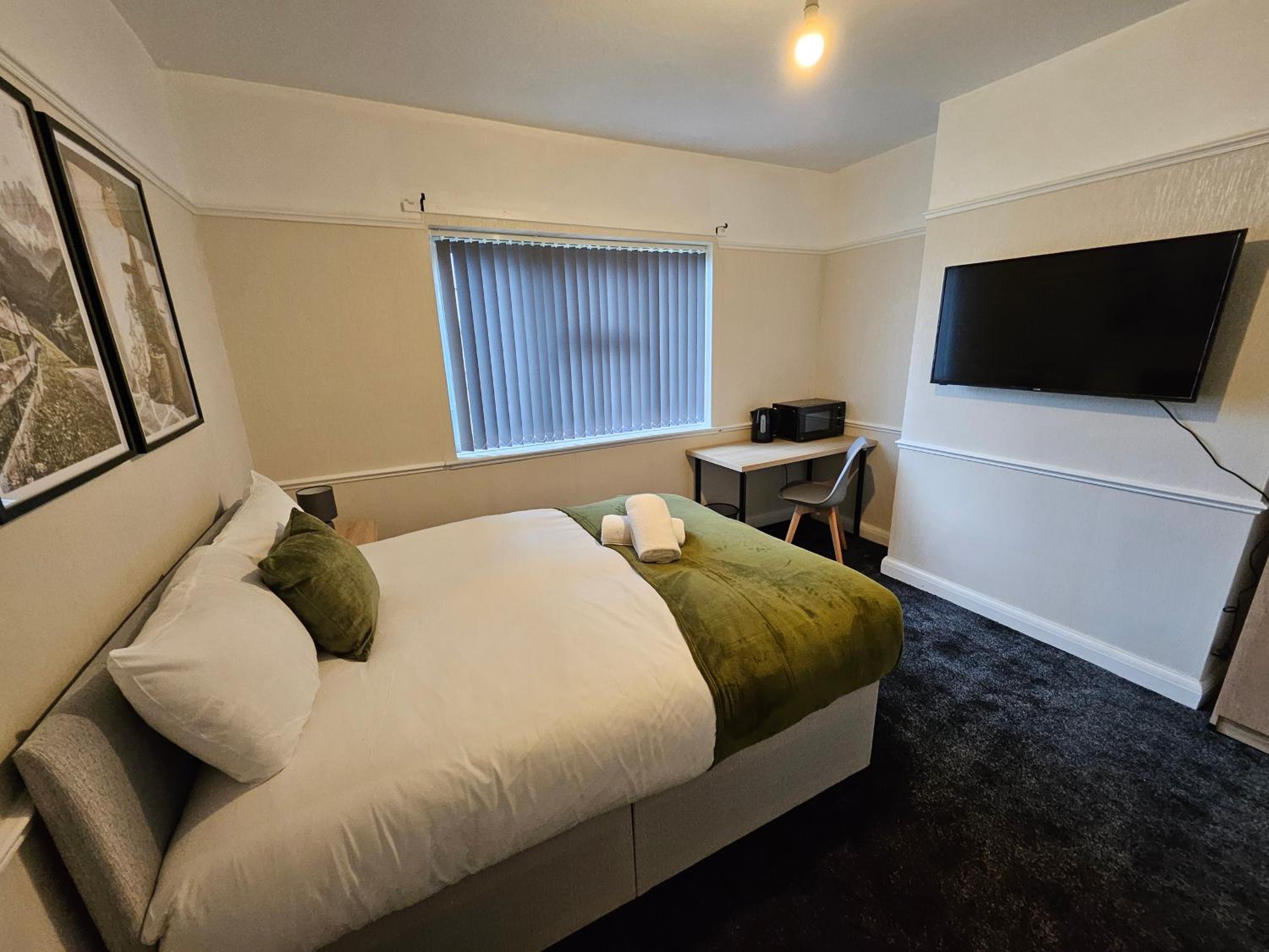 Standard Double Room with Shared Bathroom photo 3