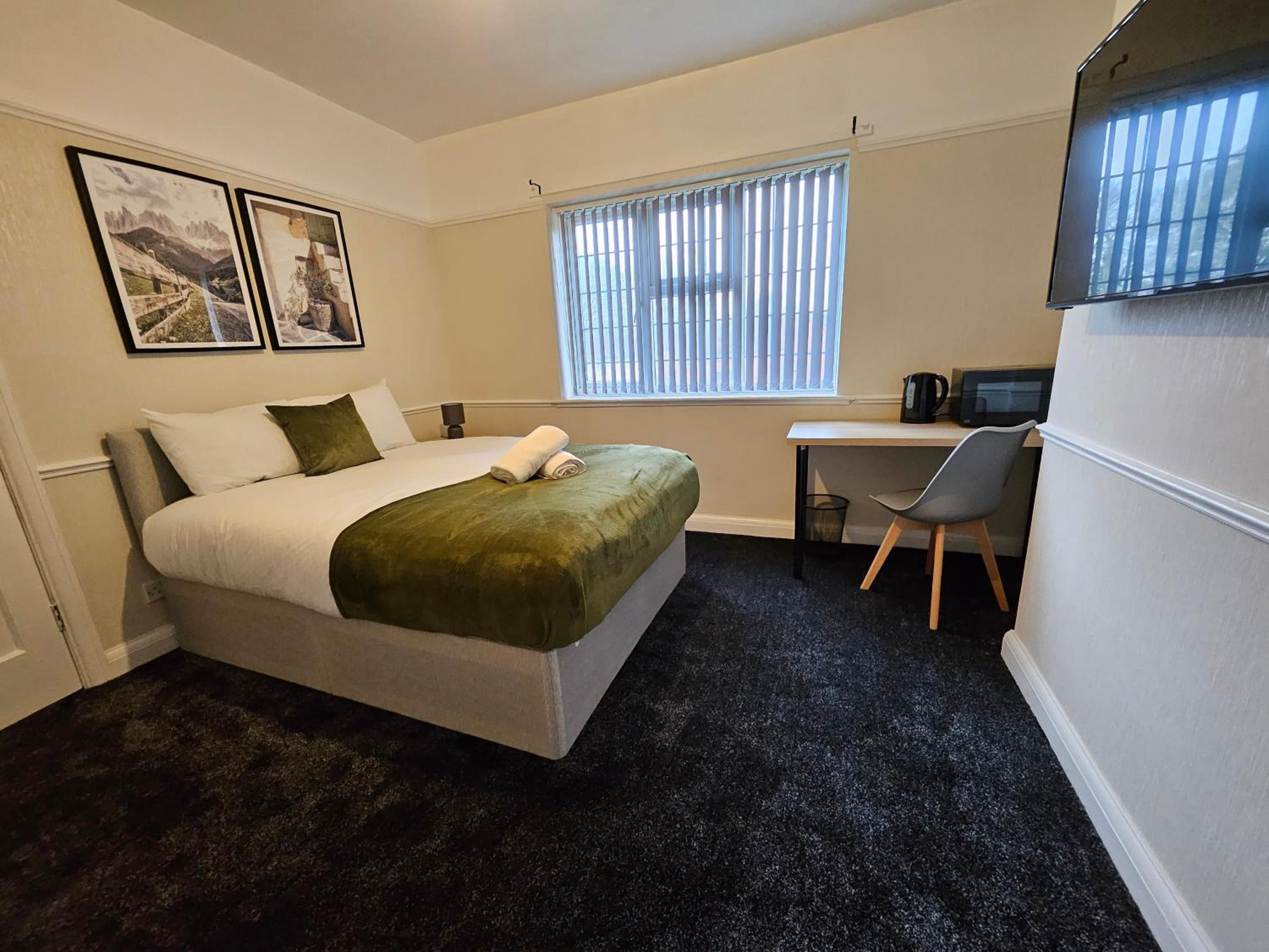 Standard Double Room with Shared Bathroom photo 2