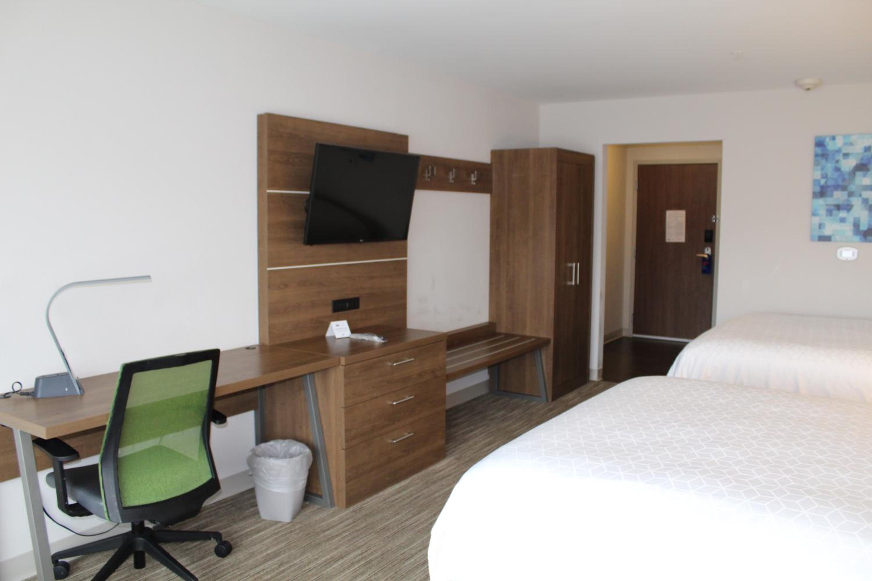 Suite with Two Queen Beds - Communications Access