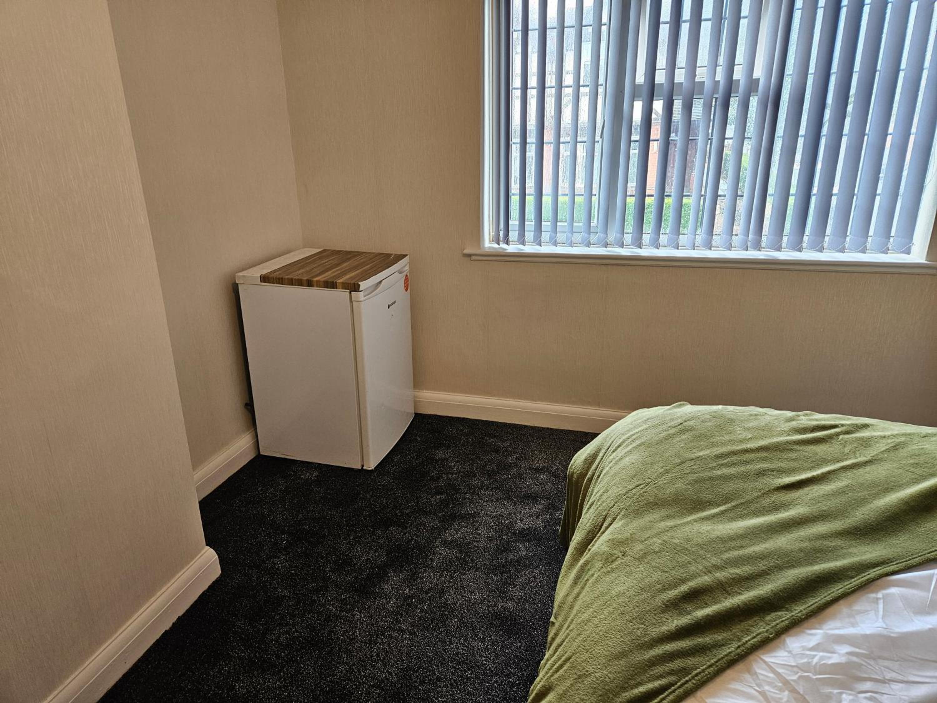 Double Room with Shared Bathroom photo 3