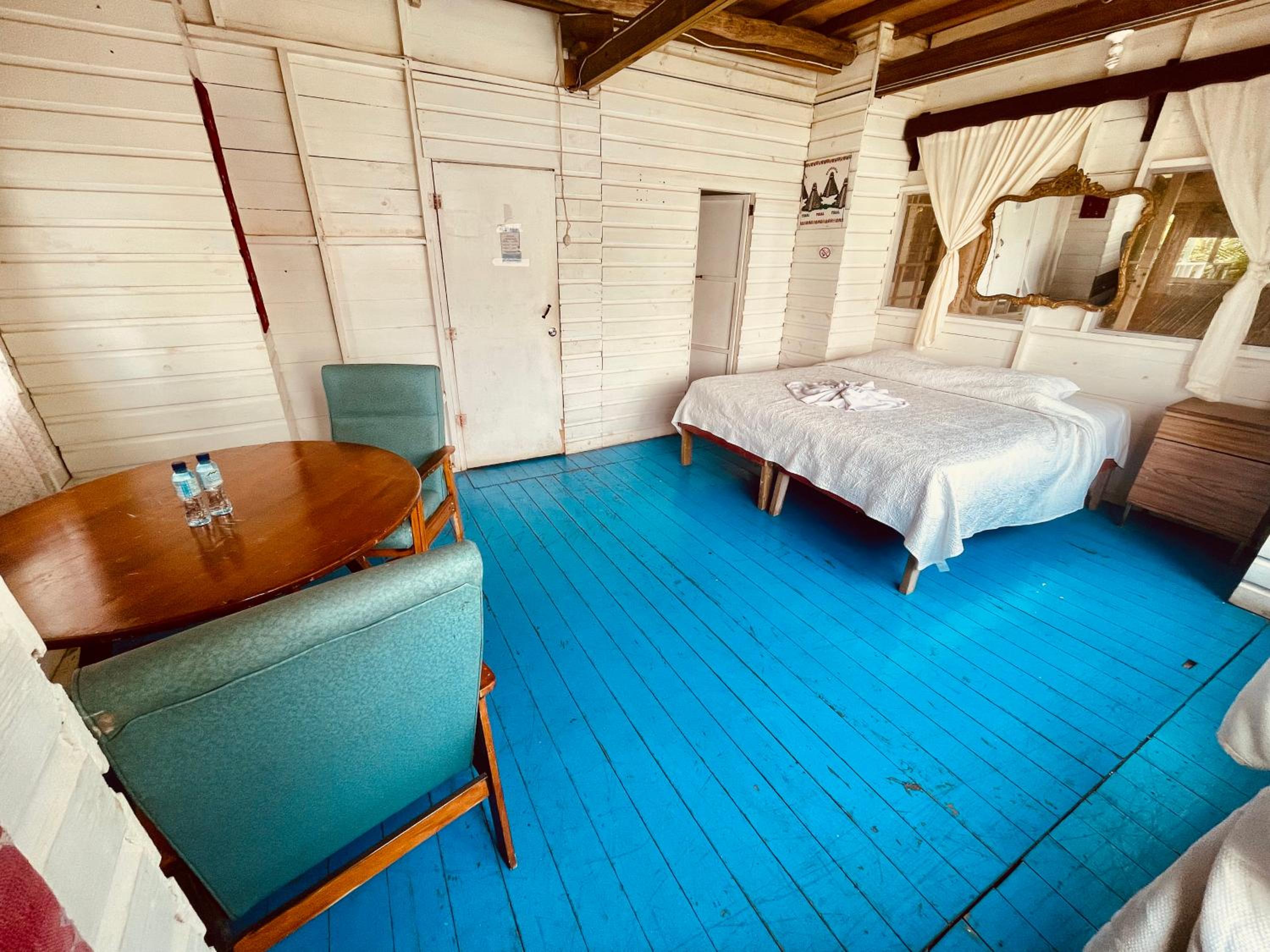 Suite With Lake View
