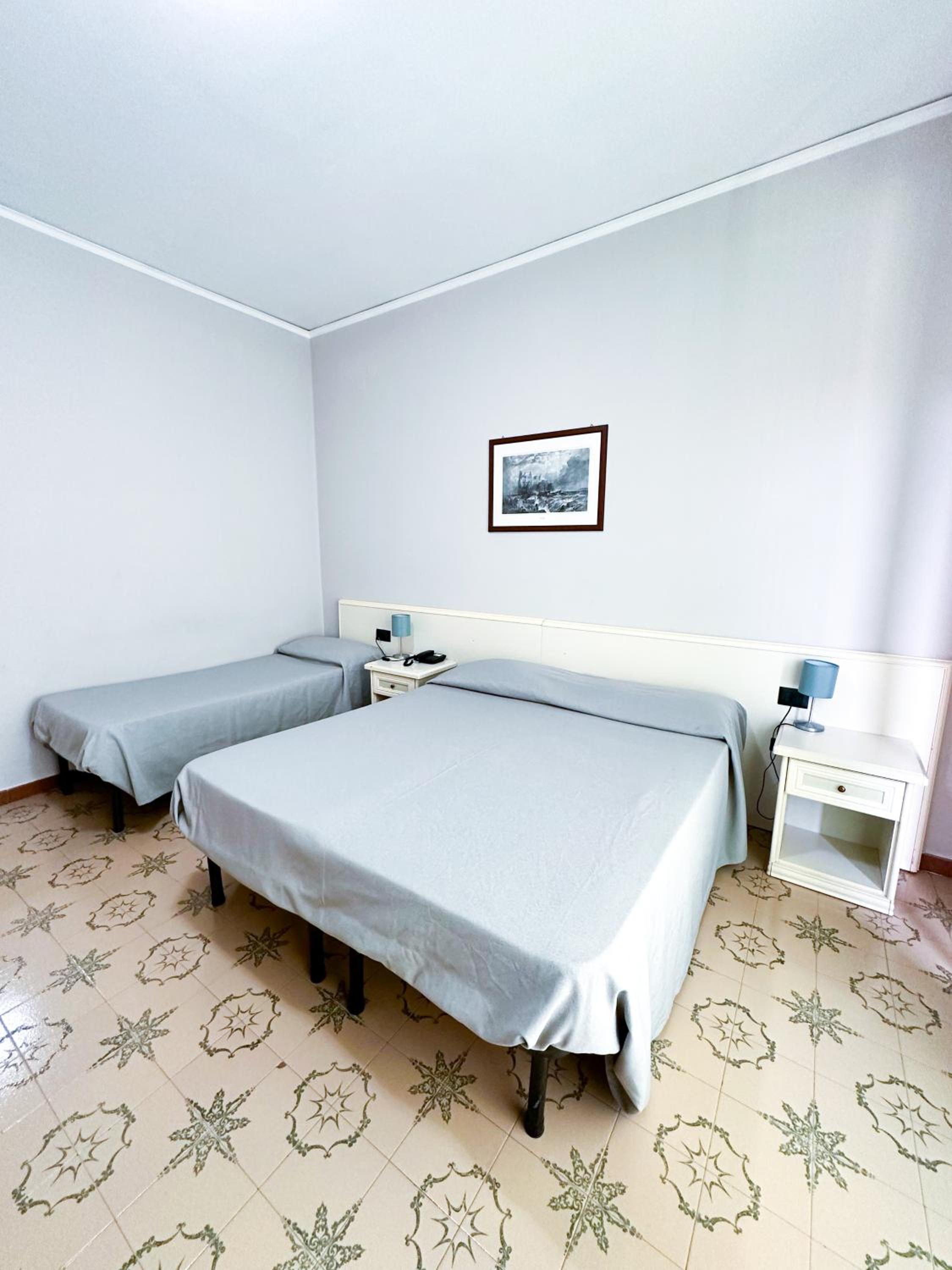Triple Room - Photo 1