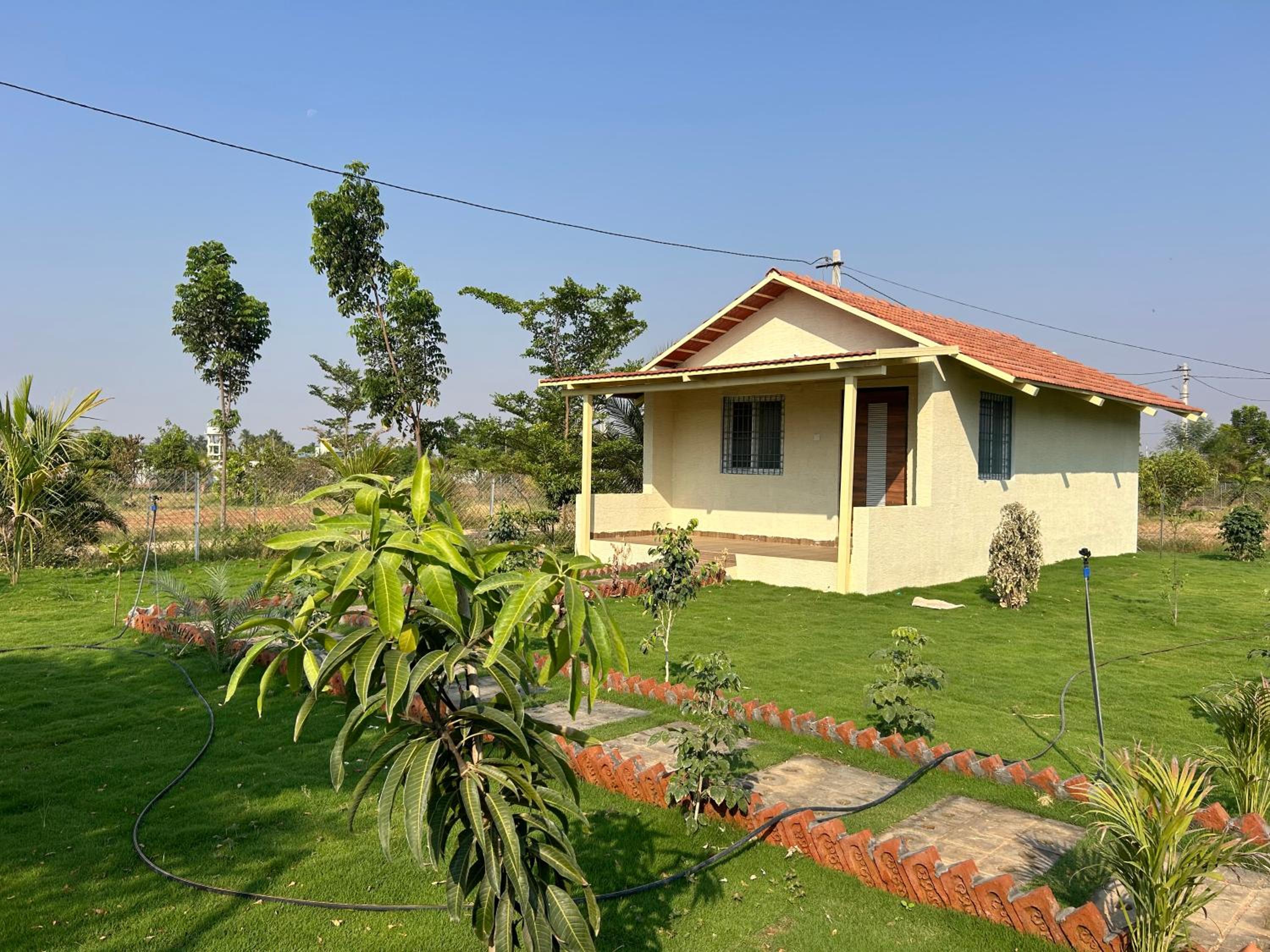 Family Room with Garden View