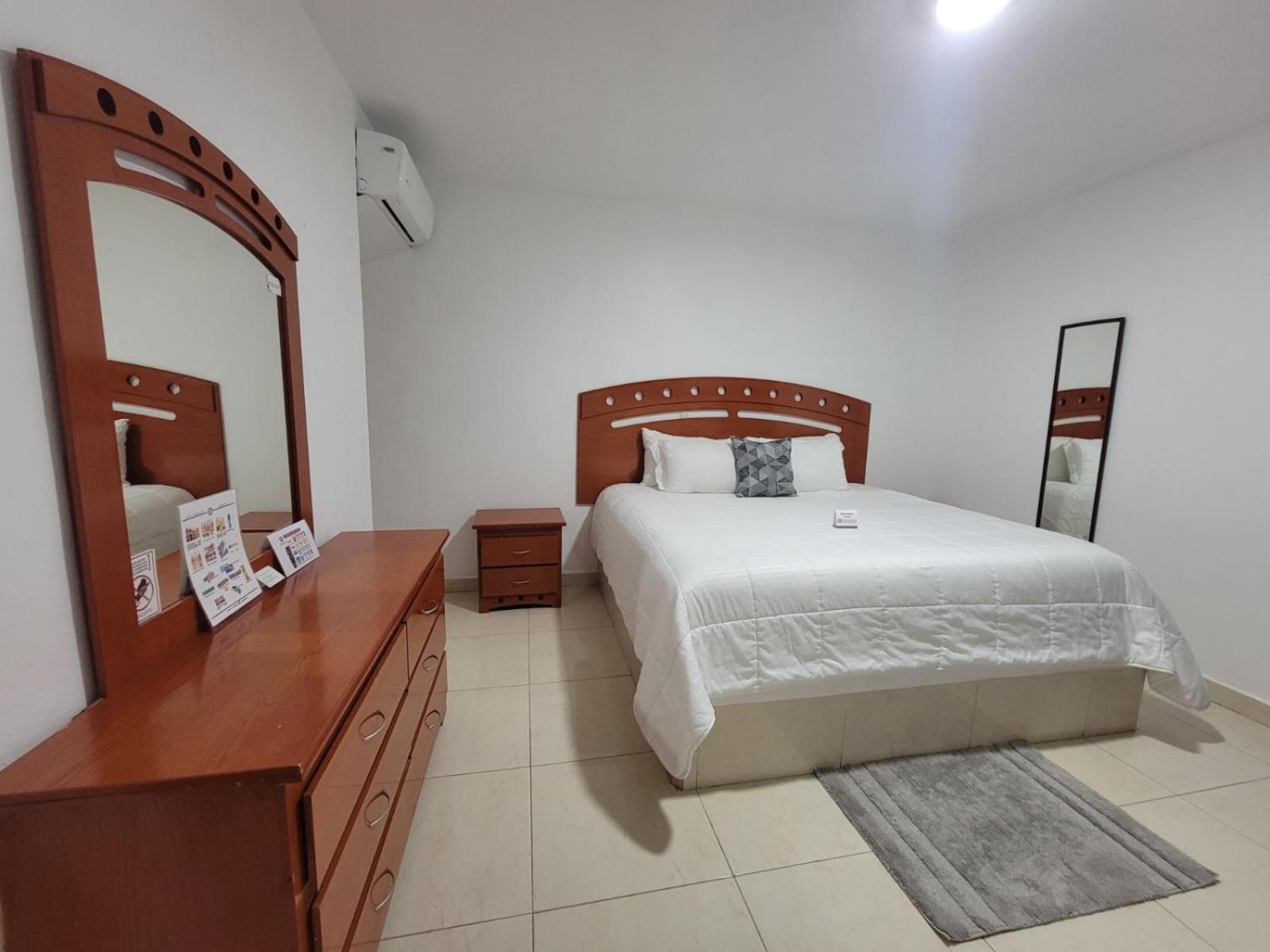 Deluxe King Room photo 3