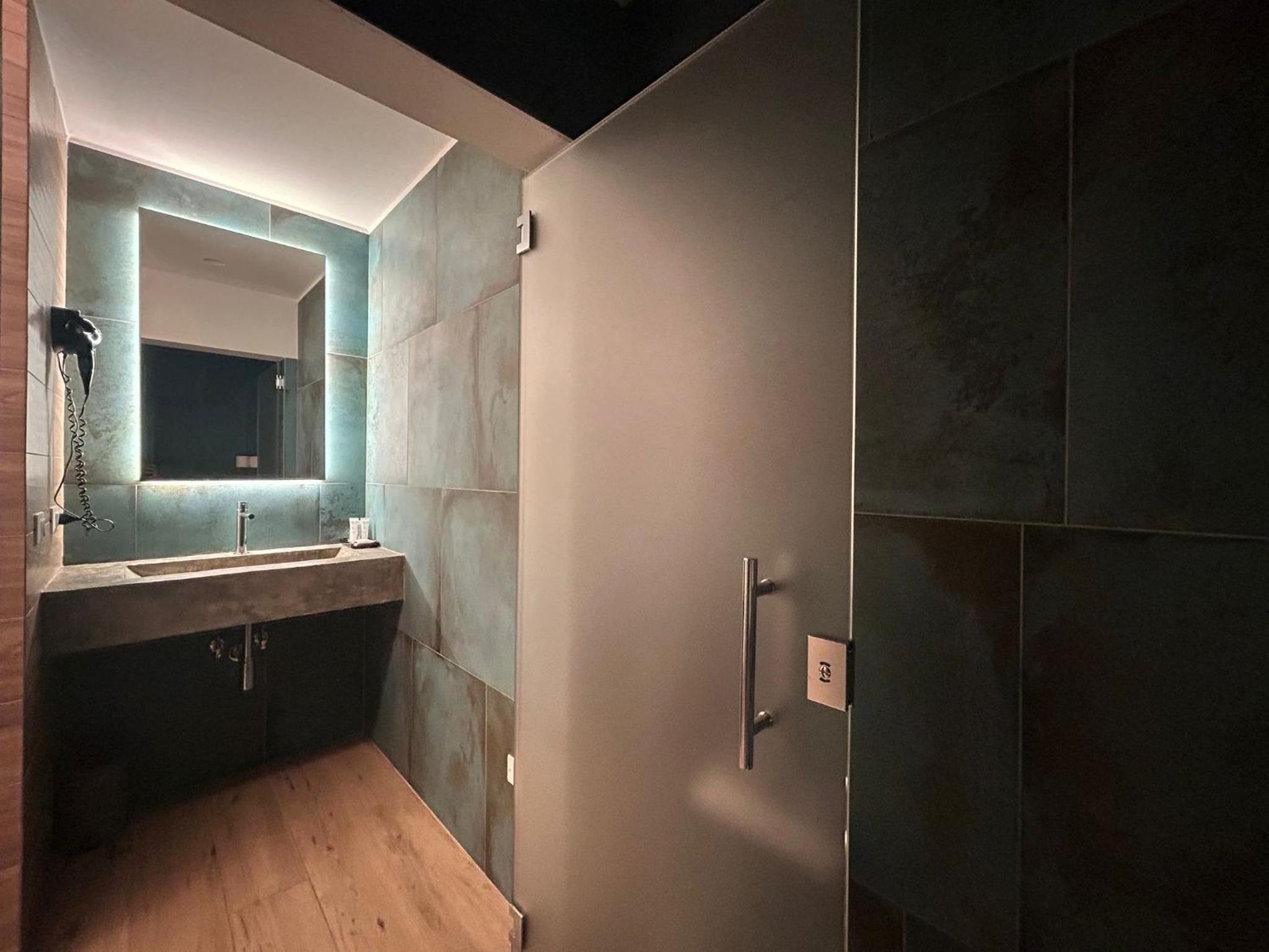 Superior Triple Room photo 2