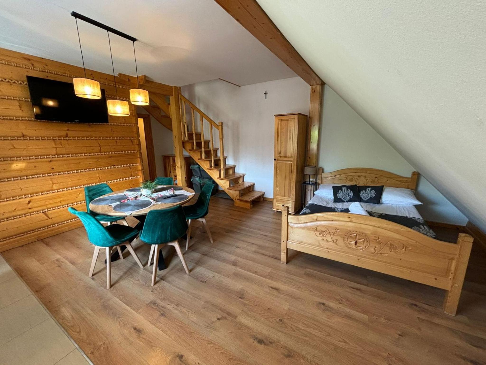 Maisonette photo 1
