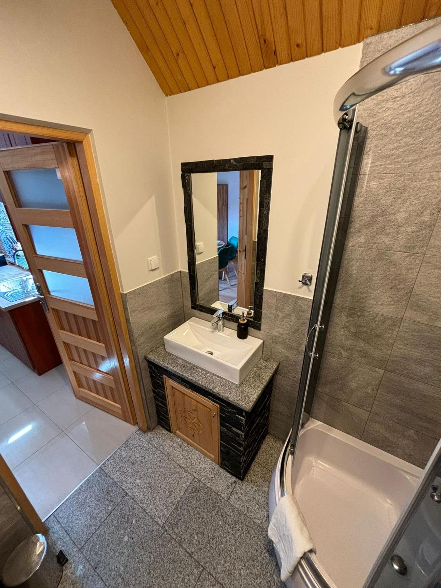 Maisonette photo 2