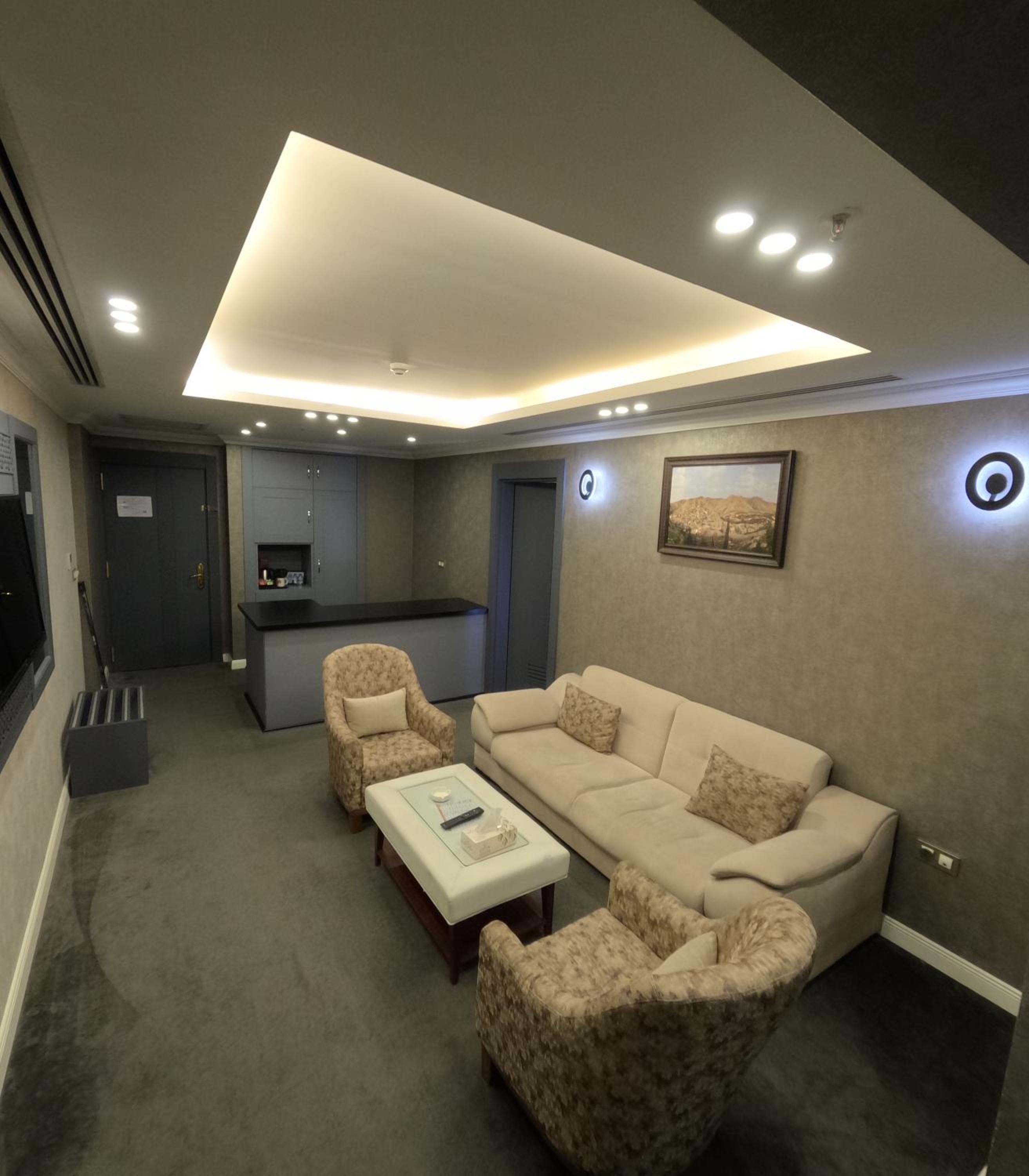 Premium Suite