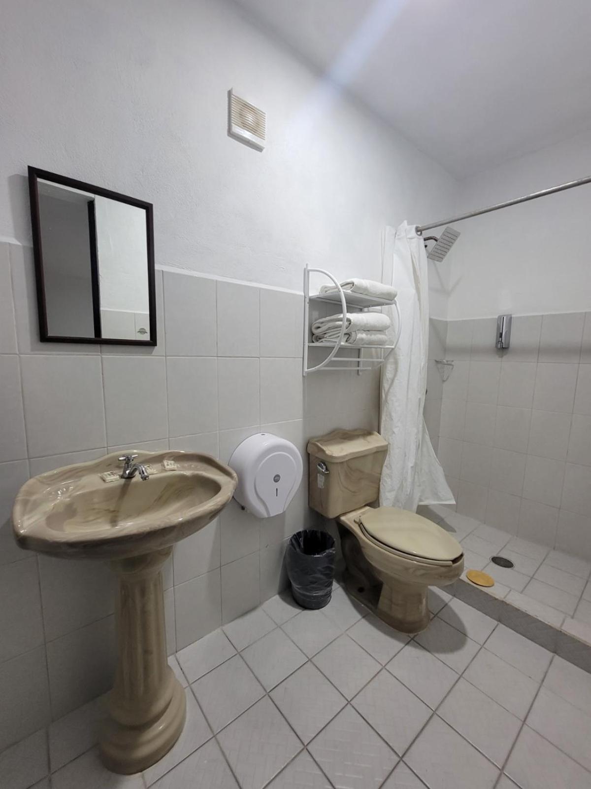 Deluxe Triple Room photo 2