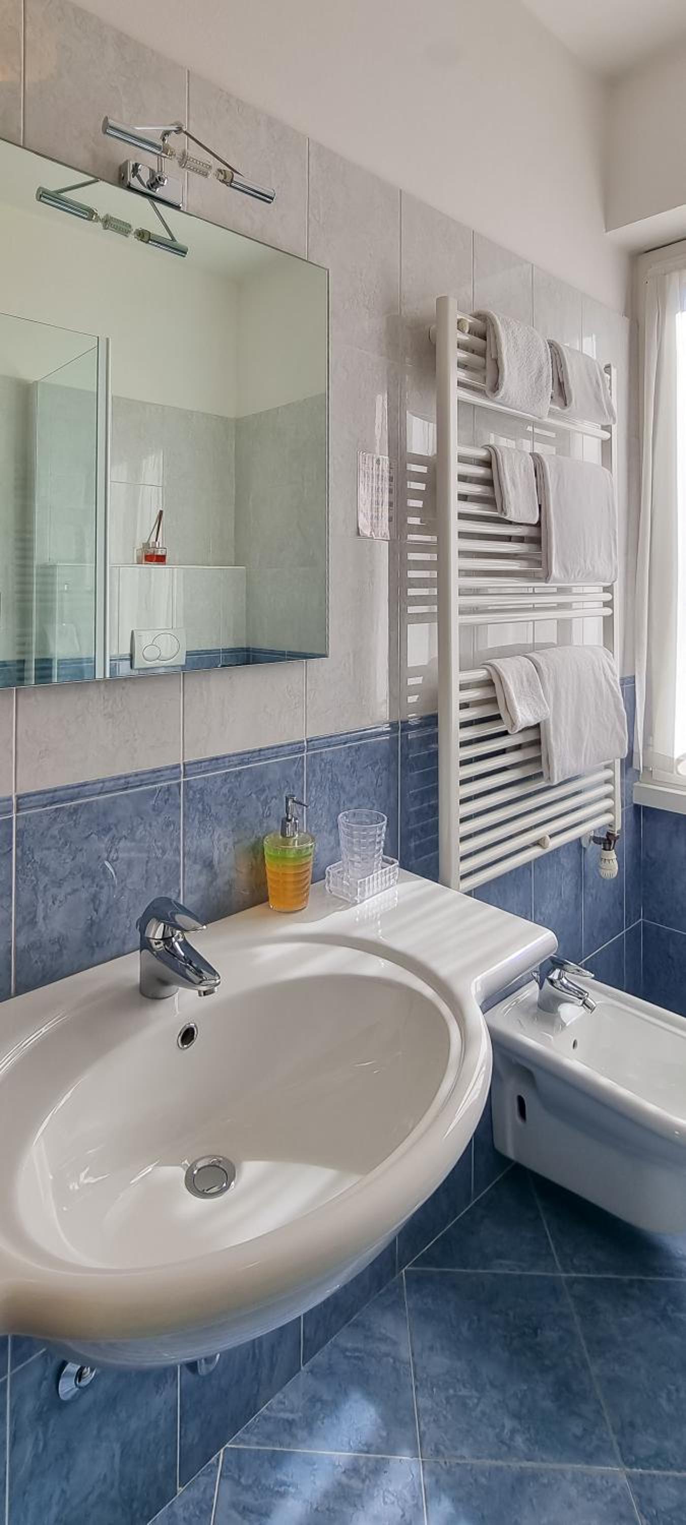 Double or Twin Room - Photo 11