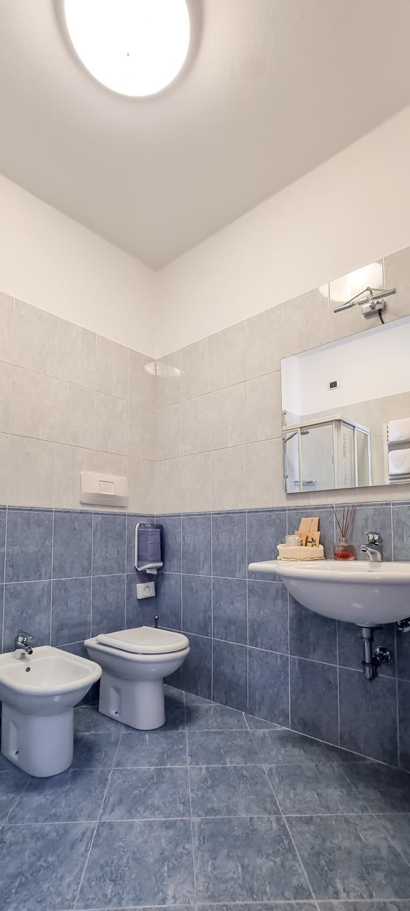 Double or Twin Room - Photo 14