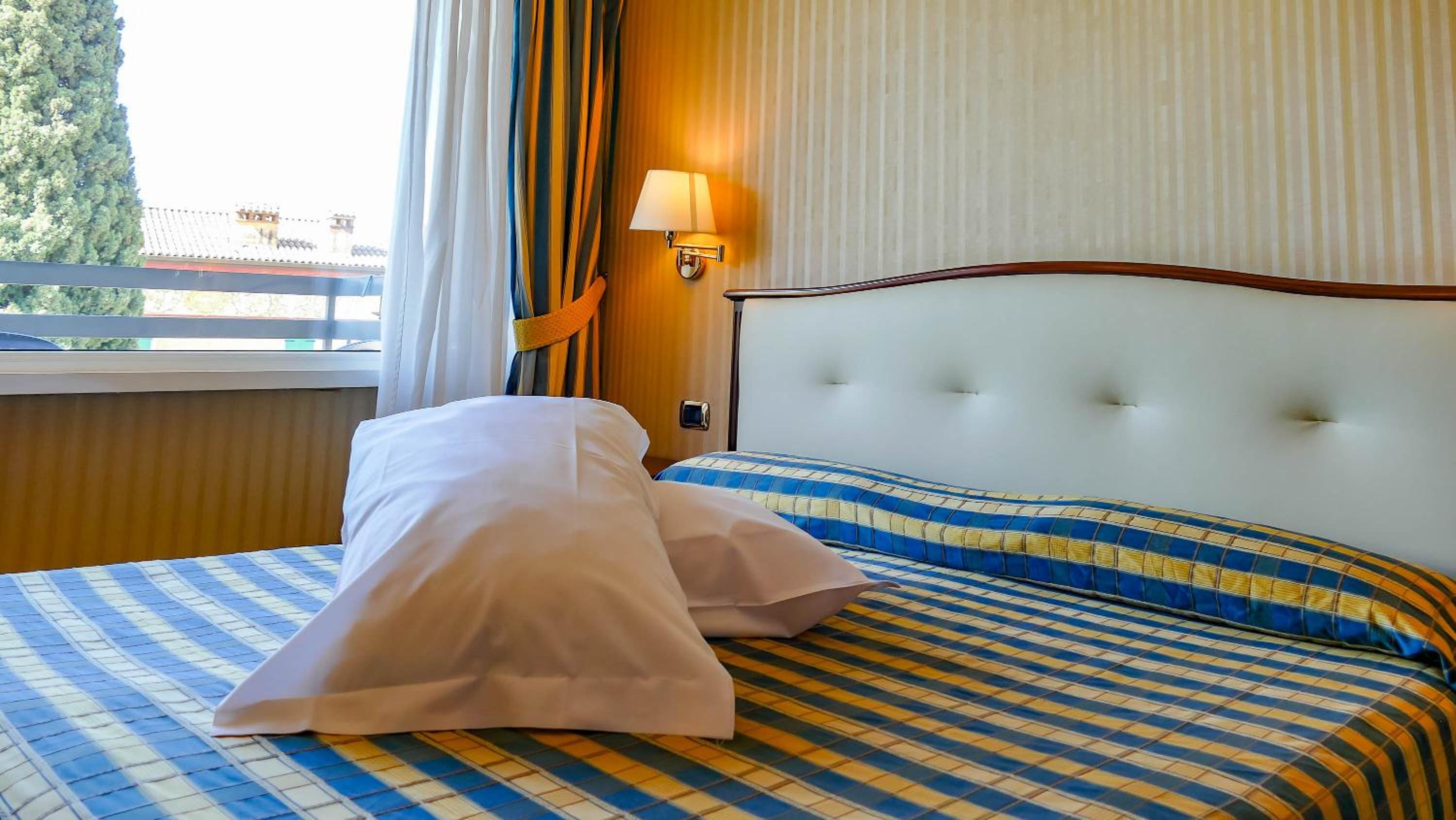 Double or Twin Room - Photo 19