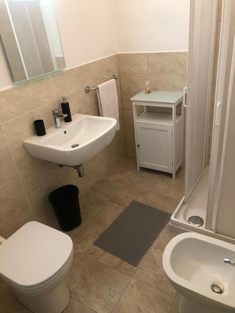 Double or Twin Room with Bathroom photo 3