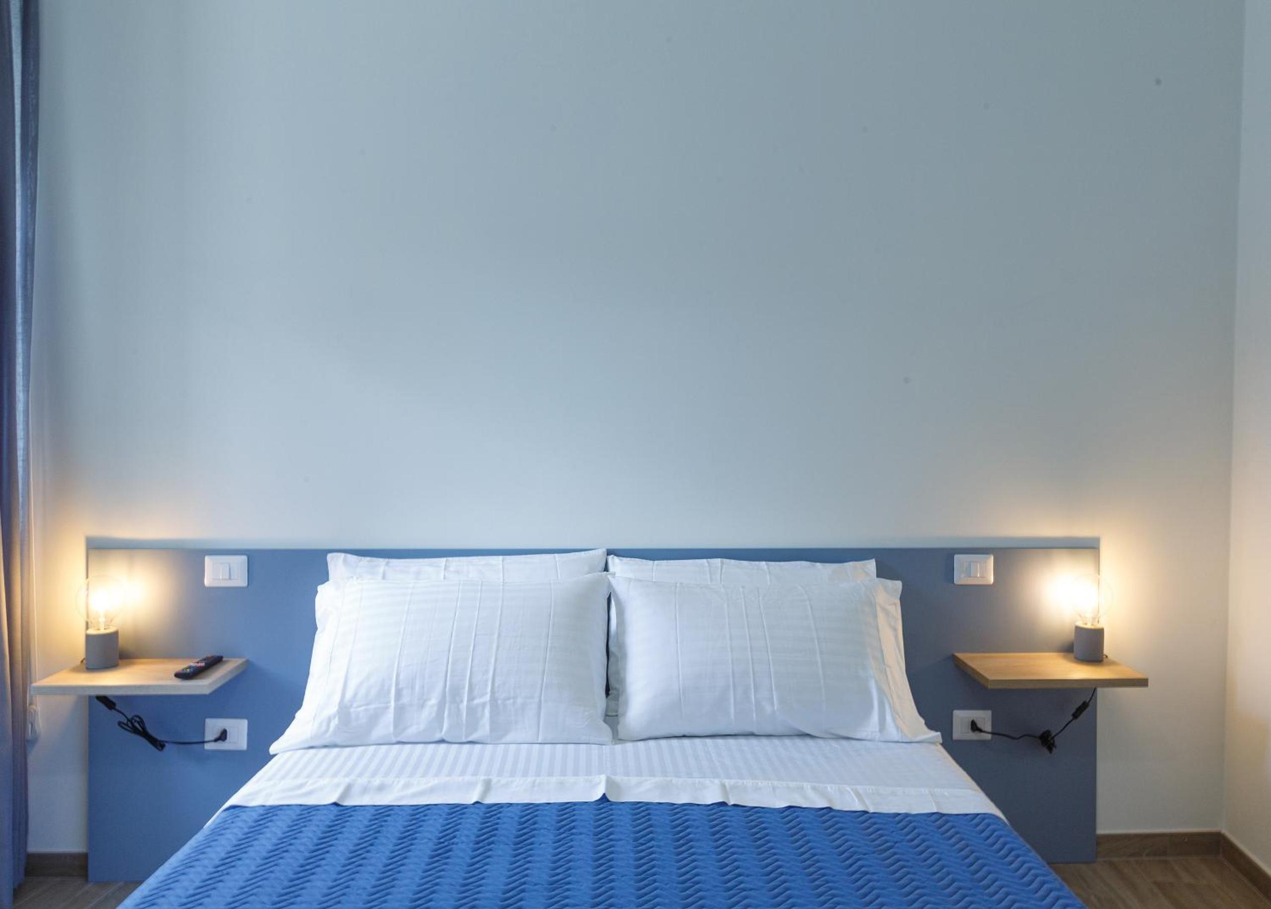 Large Double Room photo 1